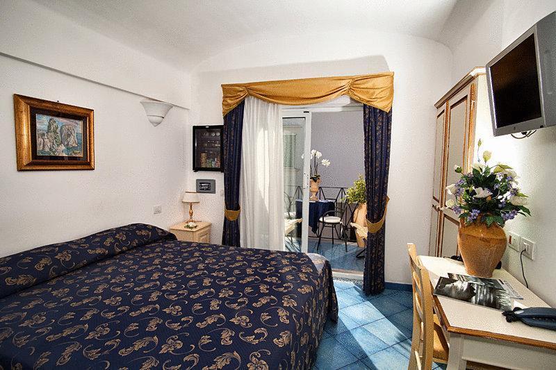 هتل Bussola di Hermes Anacapri