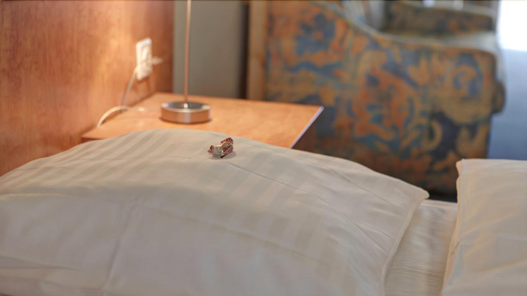 هتل Am Kurfuerstenplatz فرانکفورت