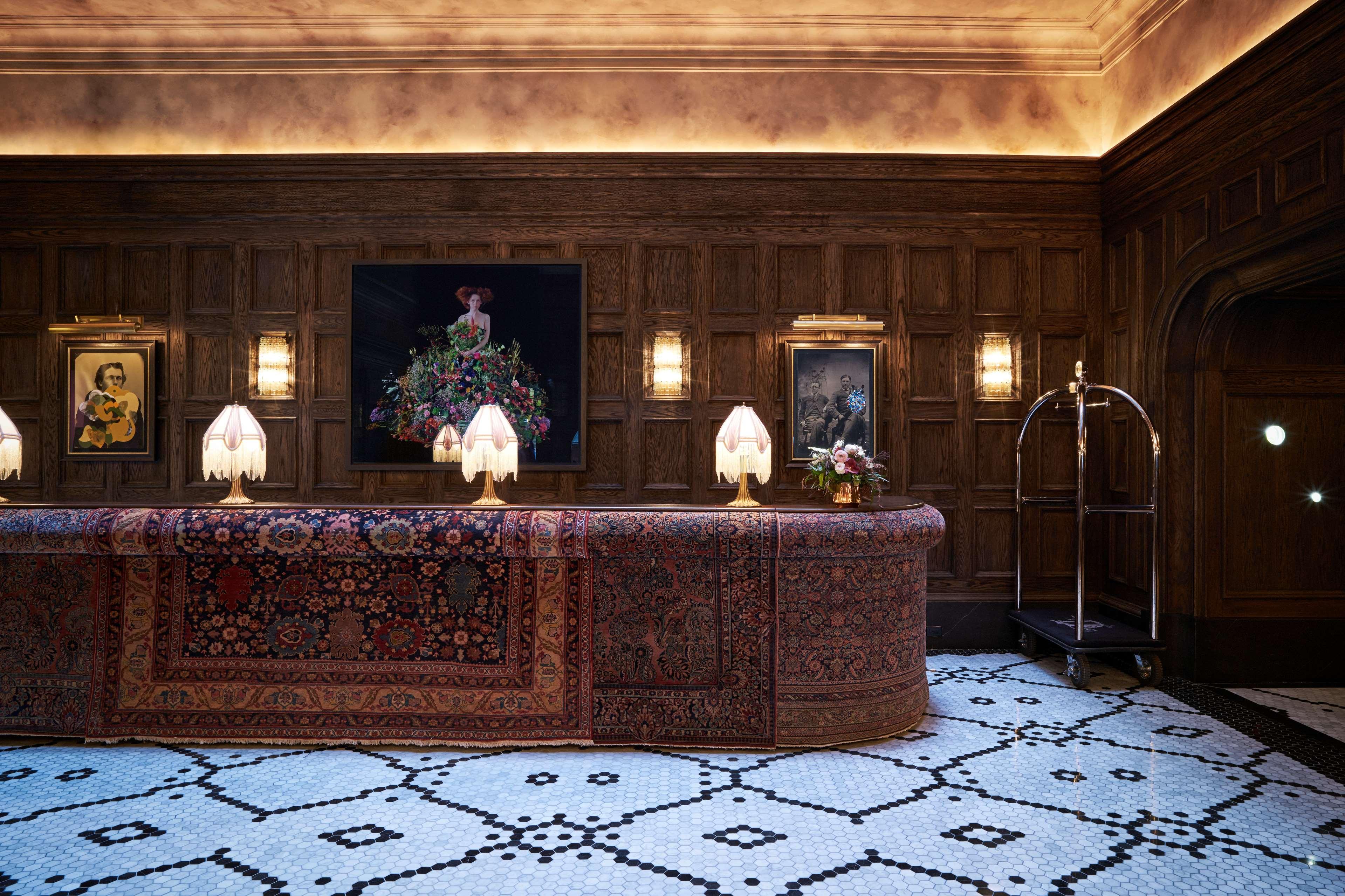 هتل The Beekman, A Thompson Hotel New York