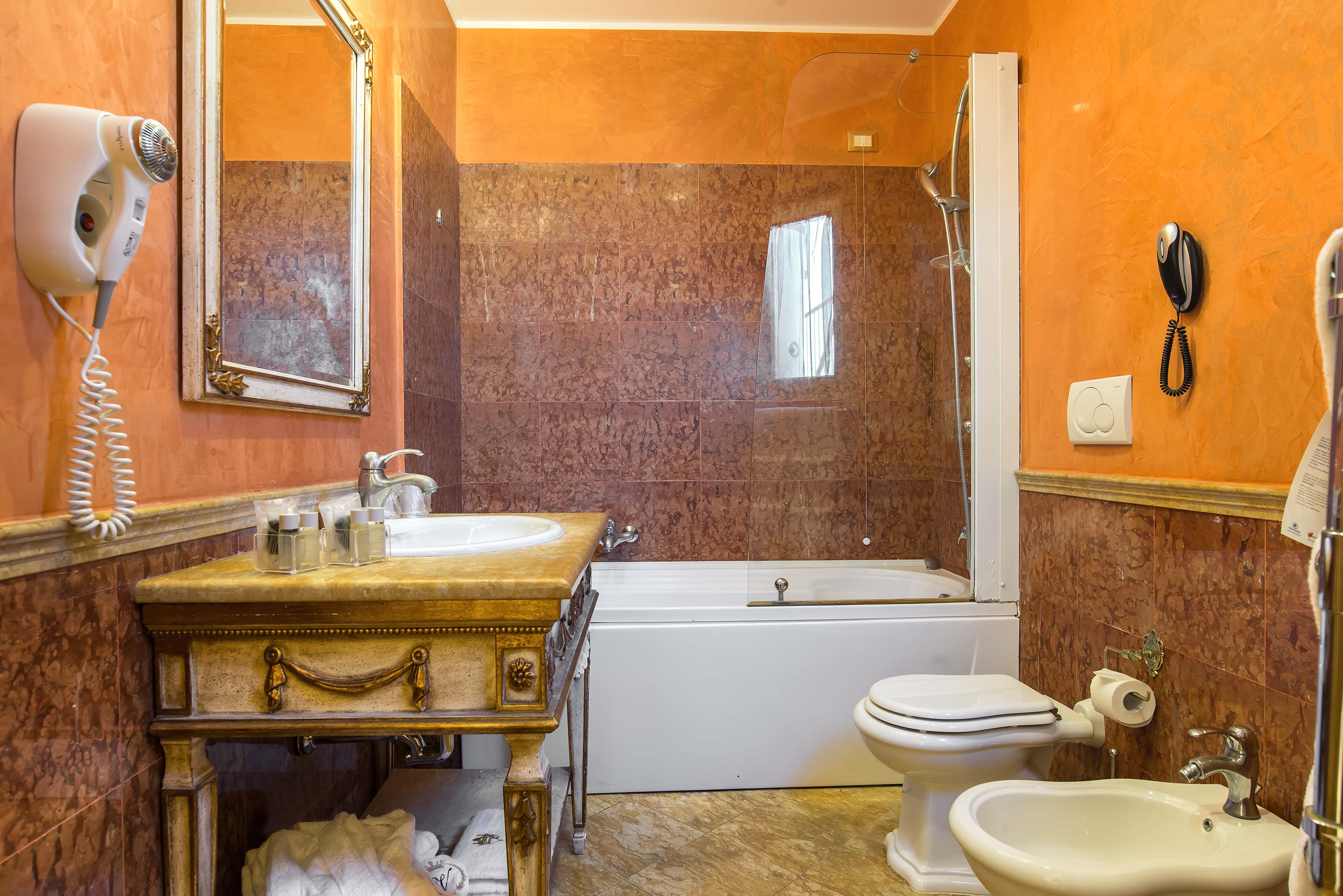 هتل Veneto Palace رم