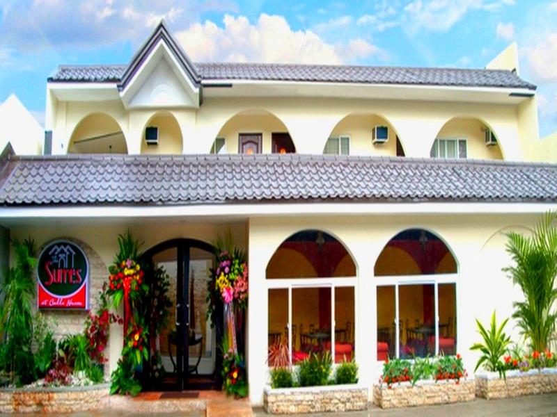 هتل The Suites at Calle Nueva باکولود