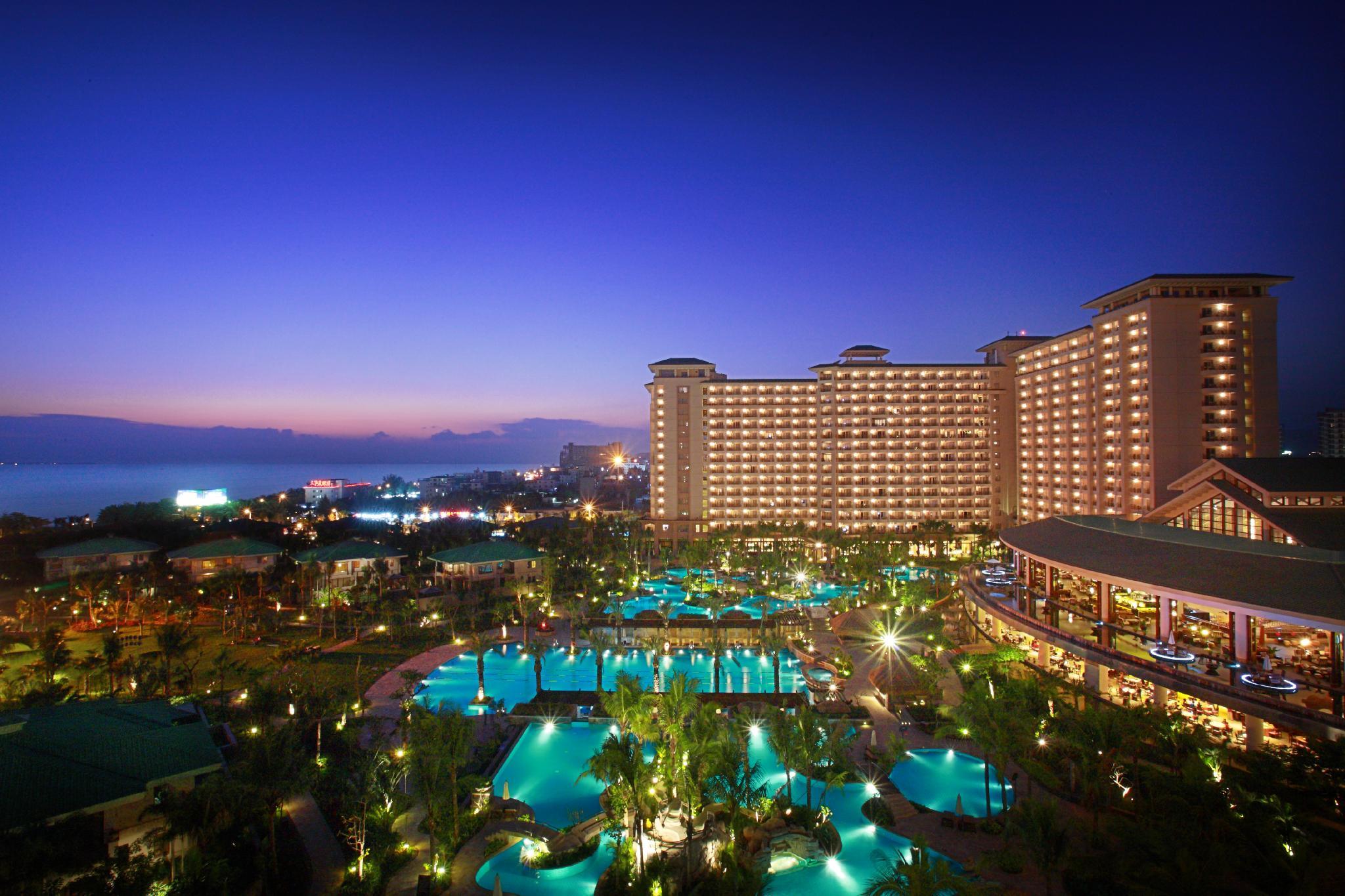 هتل Howard Johnson Resort Sanya Bay Sanya