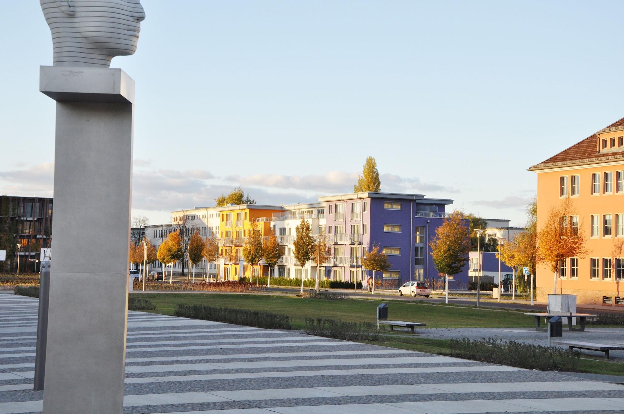 Alibaba https://cdn.alibaba.ir/ostorage/hotel/images/1461E43D/1714B8D3A5CD2B1D605C0F600D6C3752.jpg