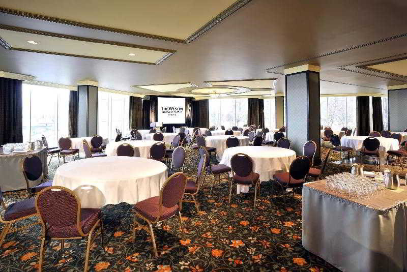 هتل The Westin Harbour Castle, Toronto تورنتو