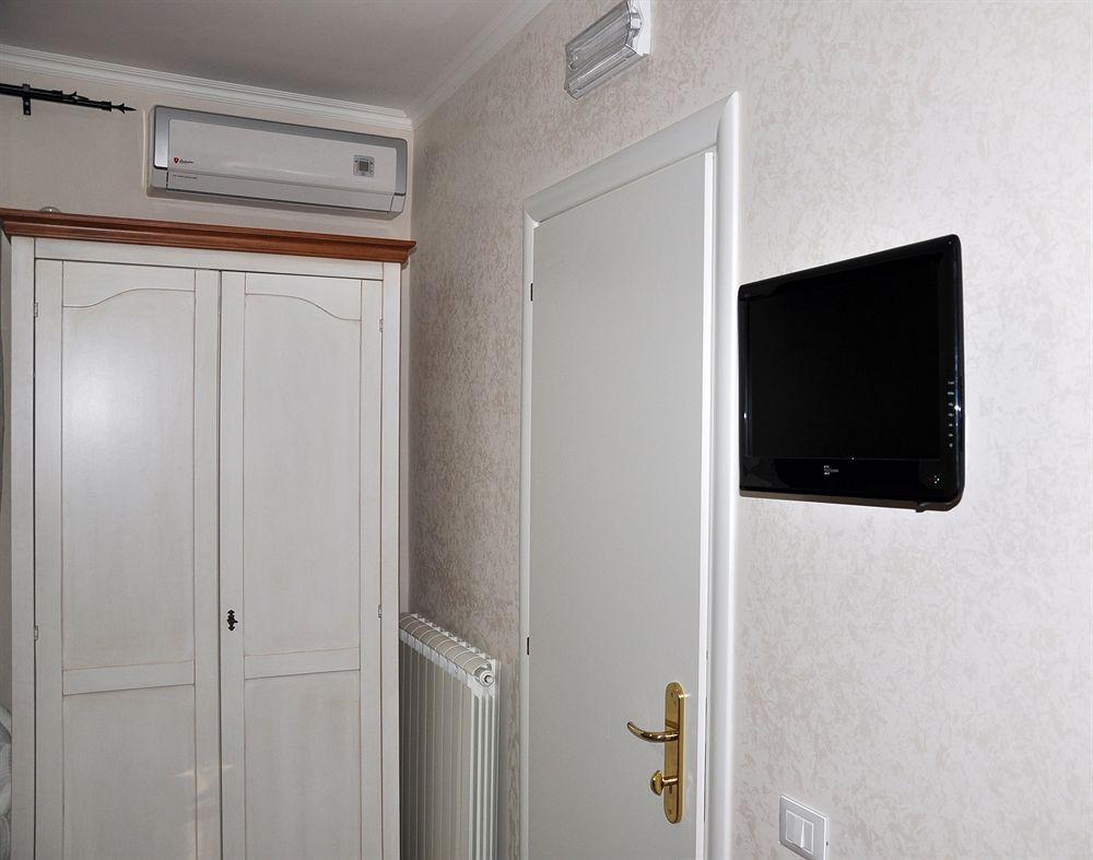 هتل Re Monti Guesthouse رم