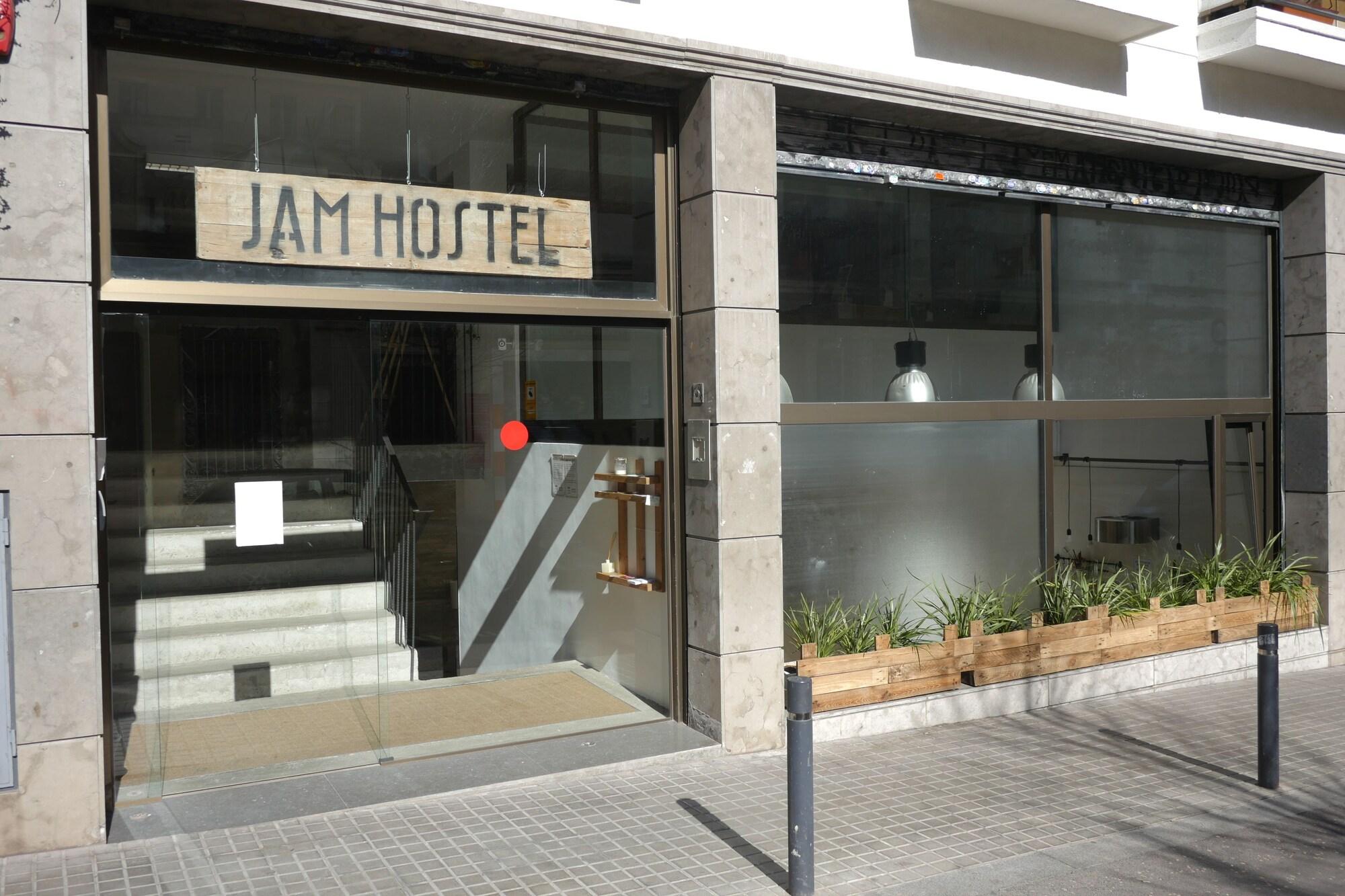 هتل Jam Hostel Barcelona بارسلونا