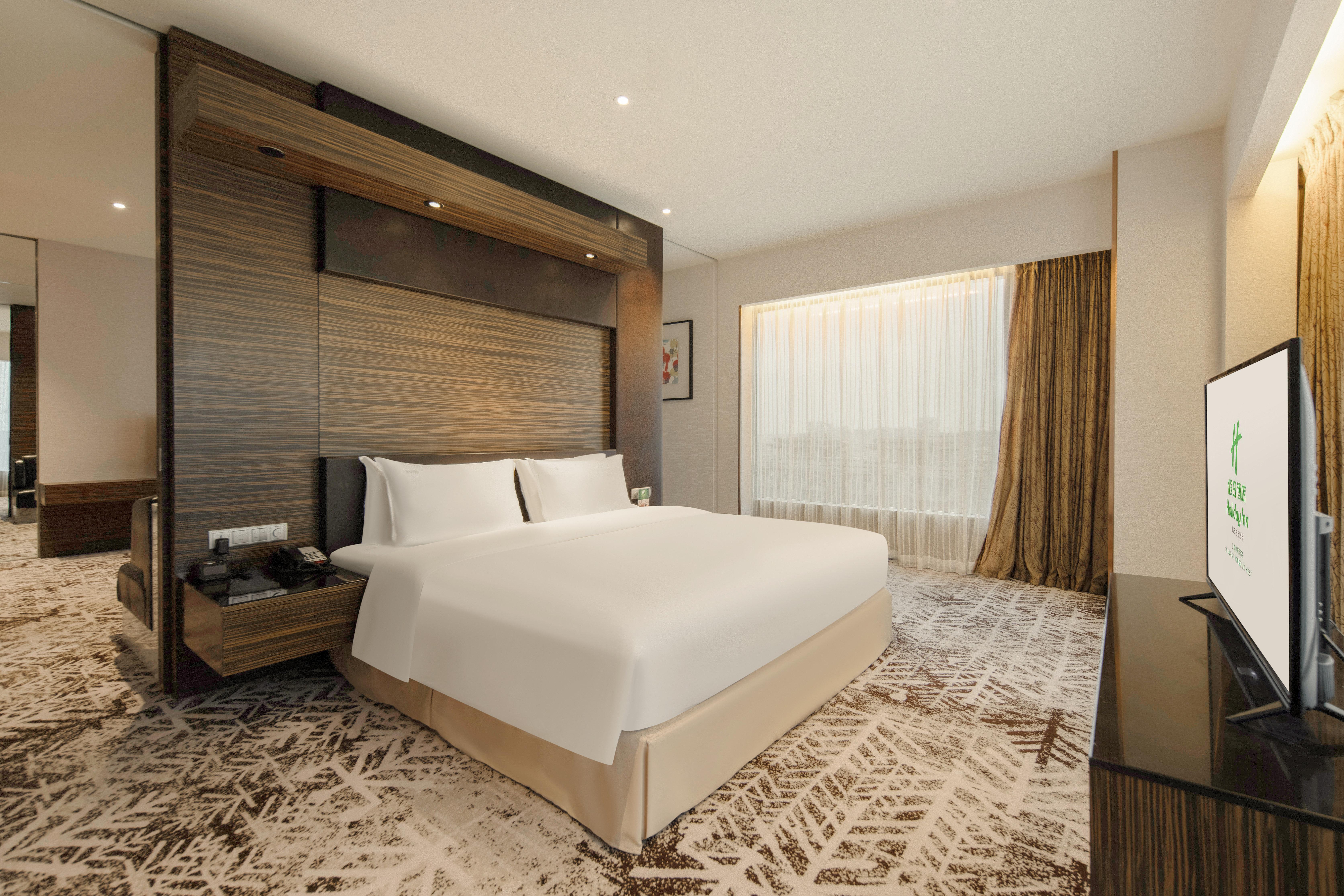 هتل Holiday Inn Shanghai Hongqiao West Shanghai