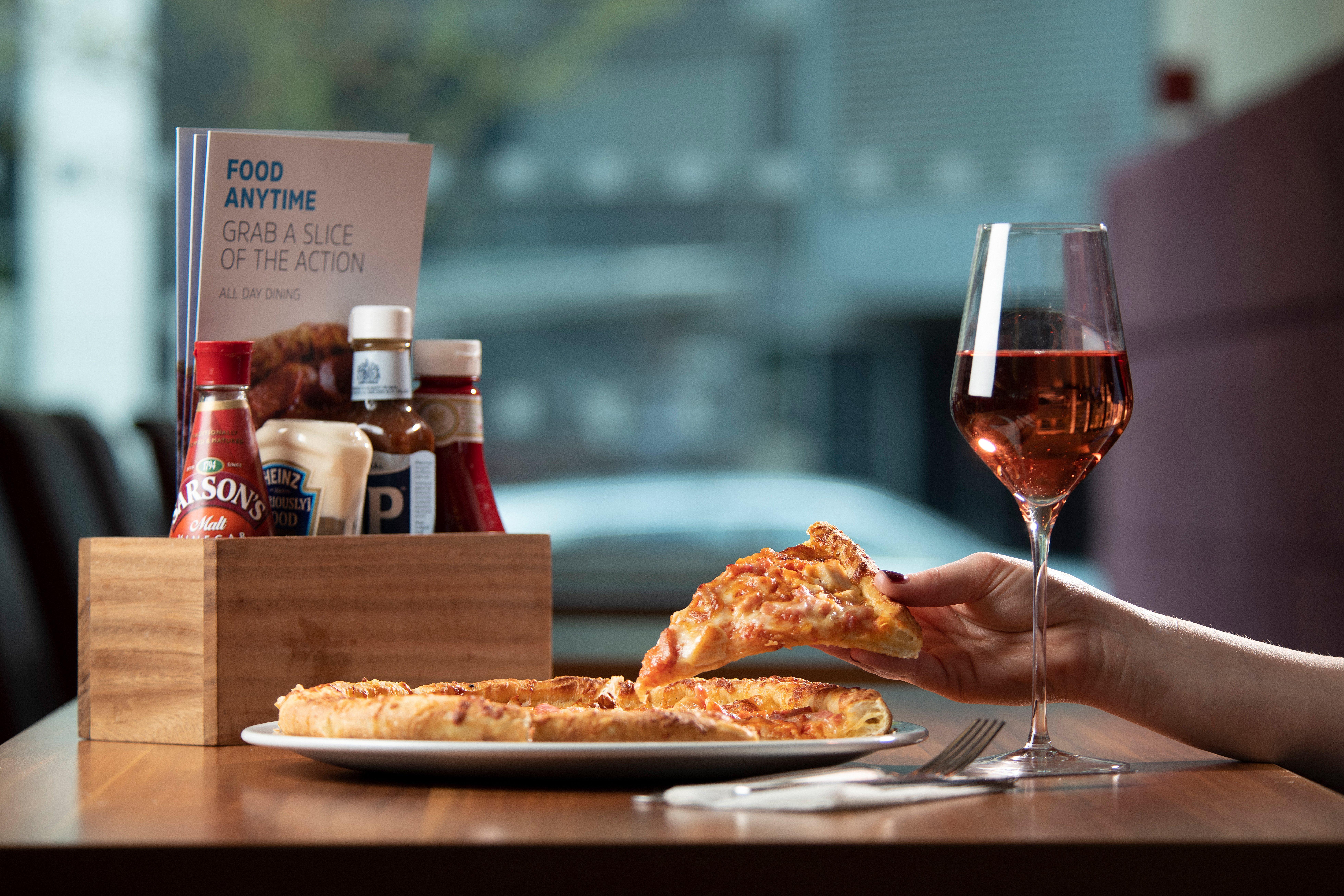 هتل Holiday Inn Express Newcastle City Centre Newcastle upon Tyne