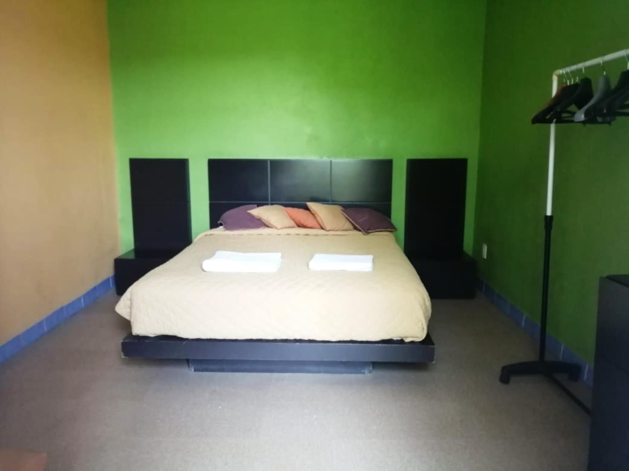 هتل Hostel Amigo Suites Downtown مکزیکوسیتی