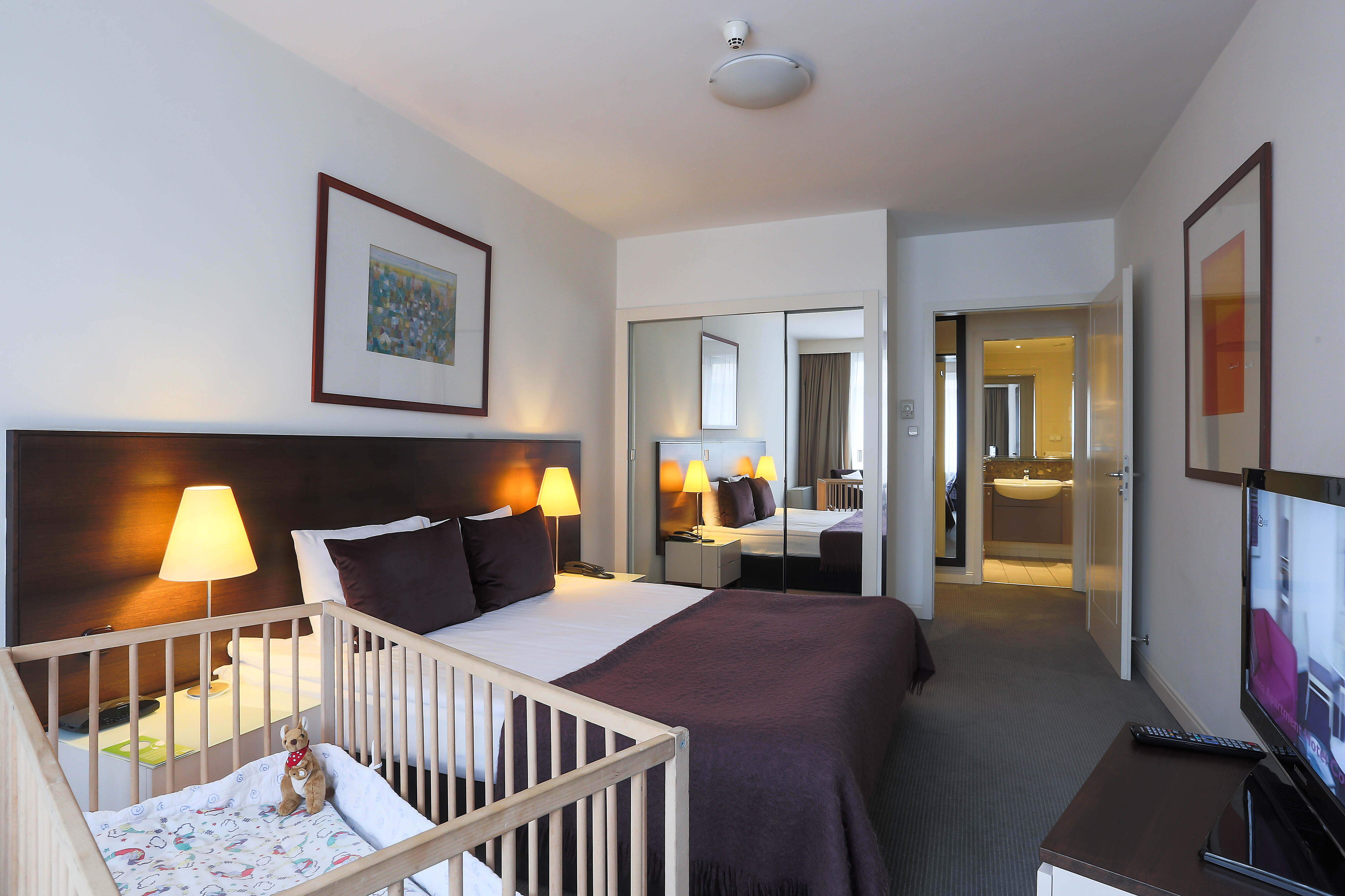 هتل Adina Apartment Hotel Budapest بوداپست