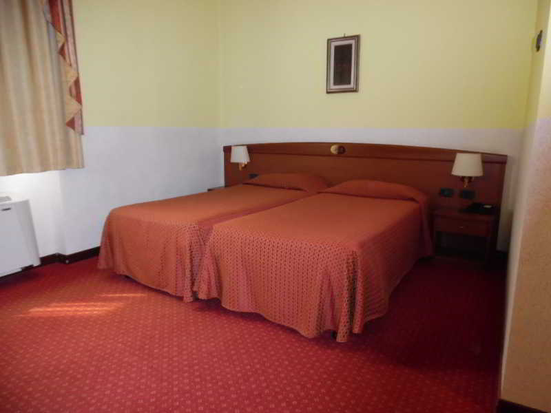 هتل Majestic میلان