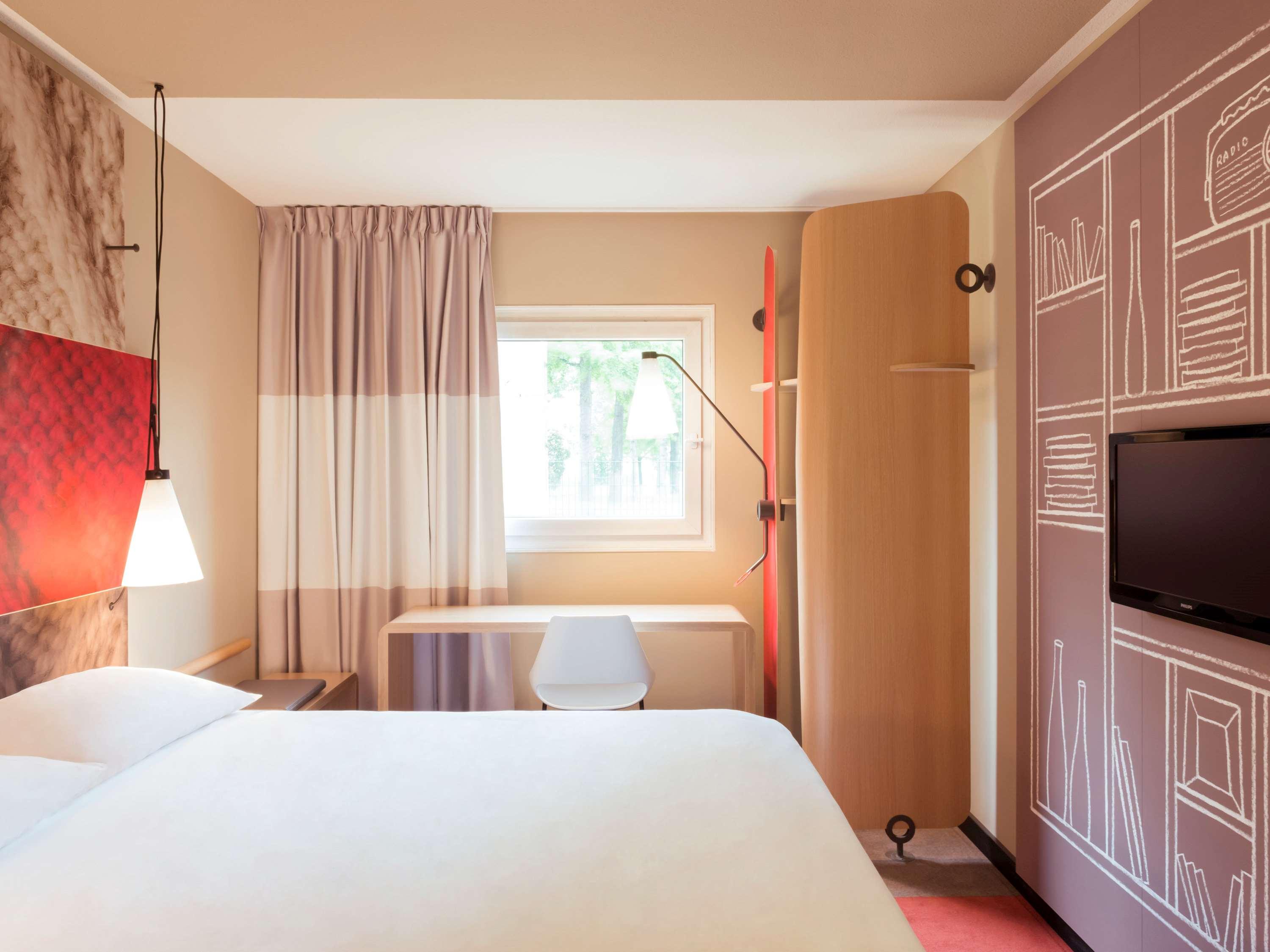 هتل ibis Paris La Défense Courbevoie Courbevoie