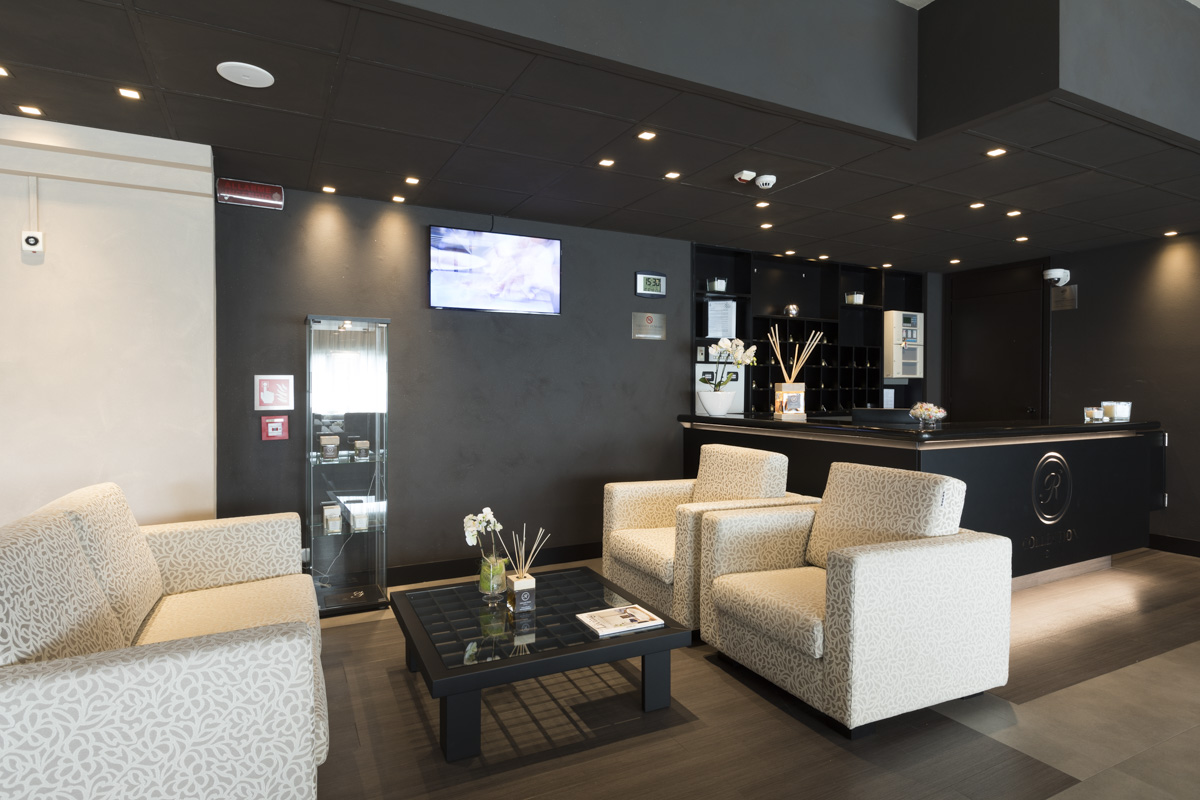 هتل Hotel King, By R Collection Hotels Varedo