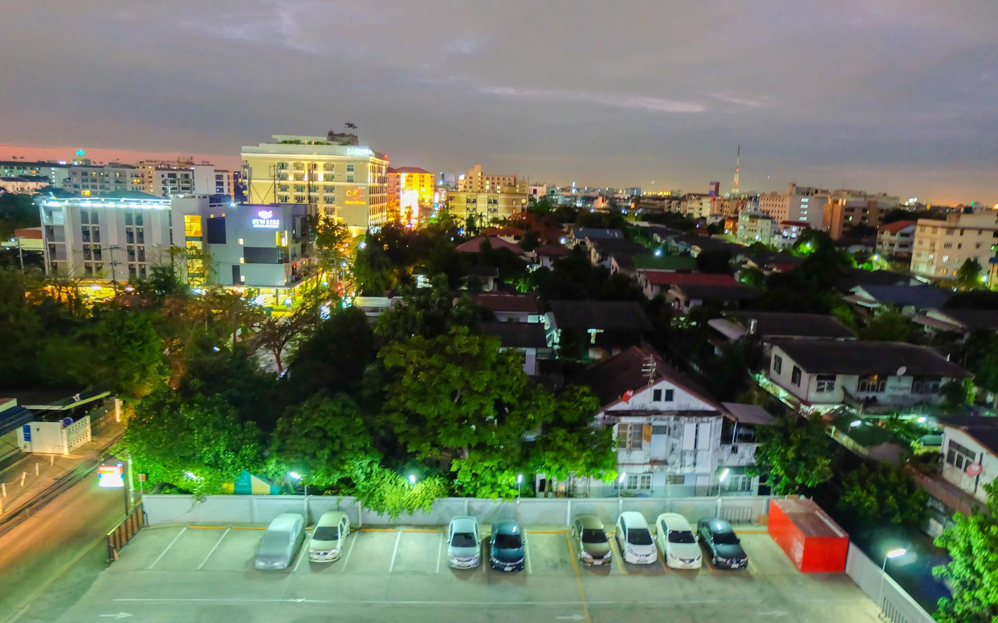 هتل Baron Residence بانگکوک