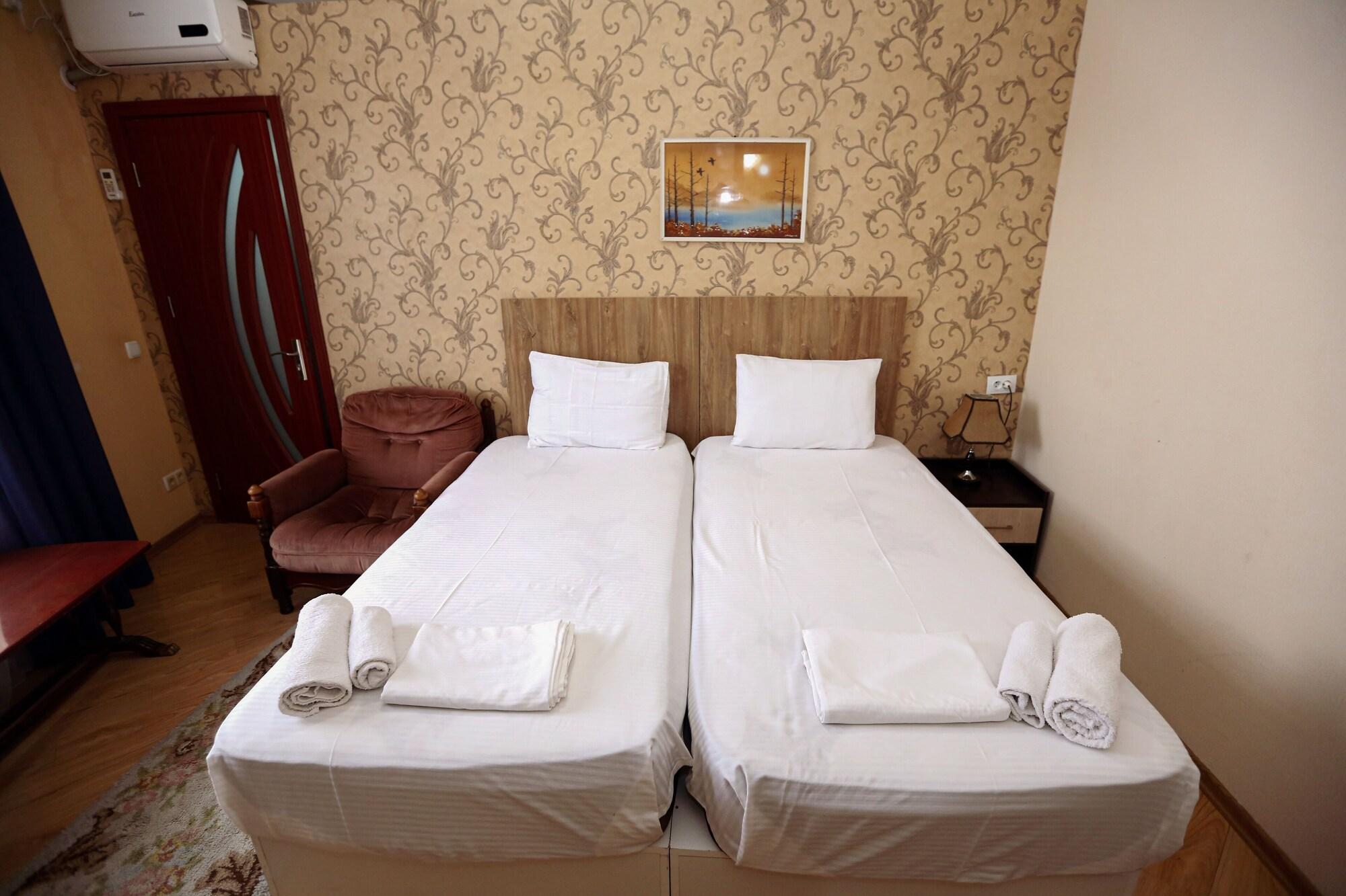 عکس های Hotel Hotel Isaka