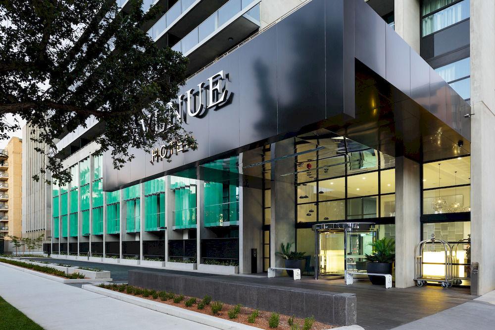 هتل Avenue Hotel Canberra Canberra