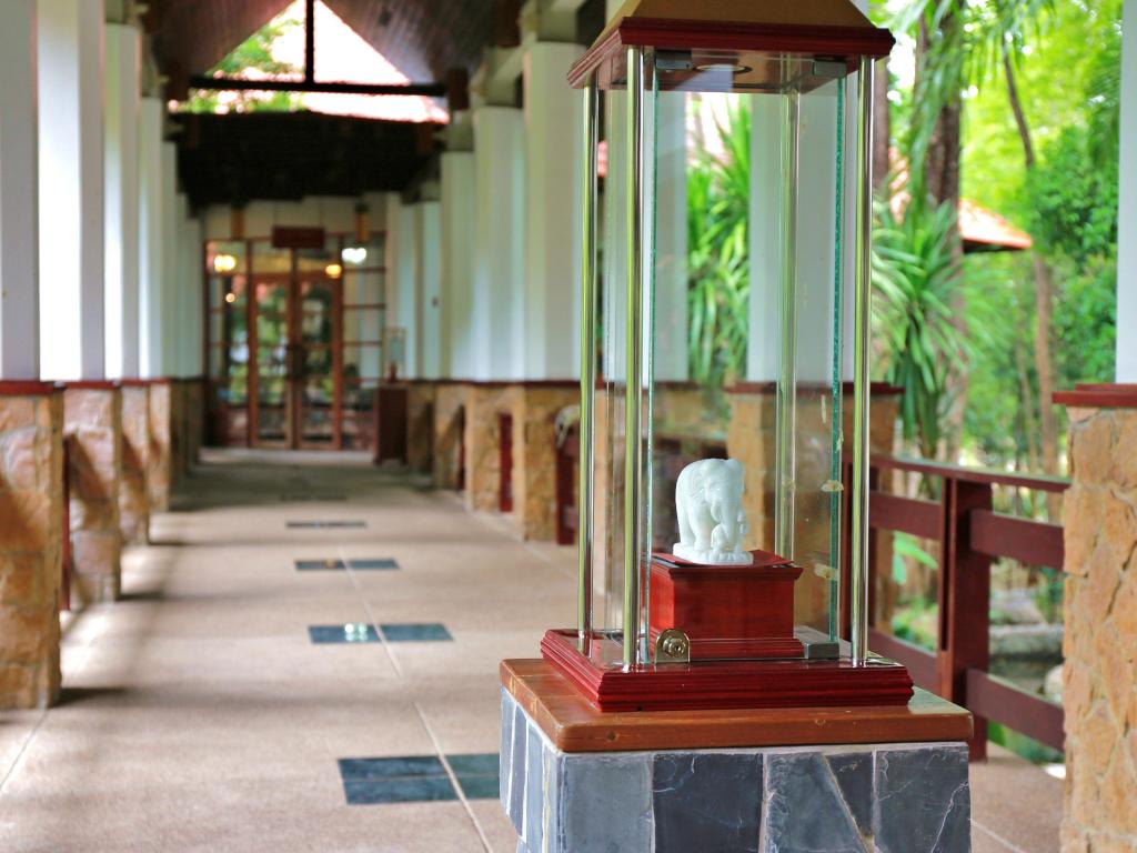 هتل Sappraiwan Elephant Resort & Sanctuary Phitsanulok