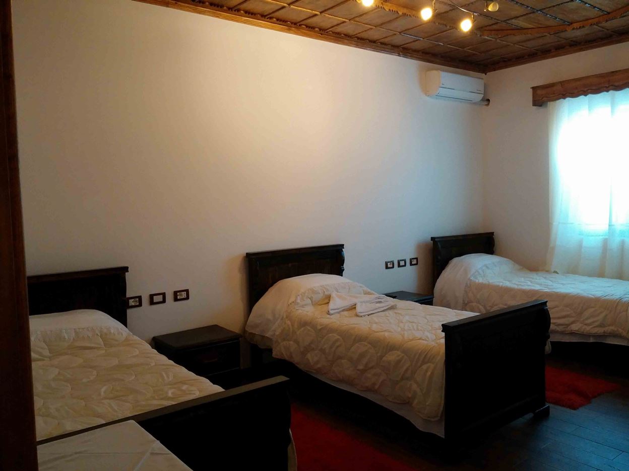 هتل Hotel Kaceli برات