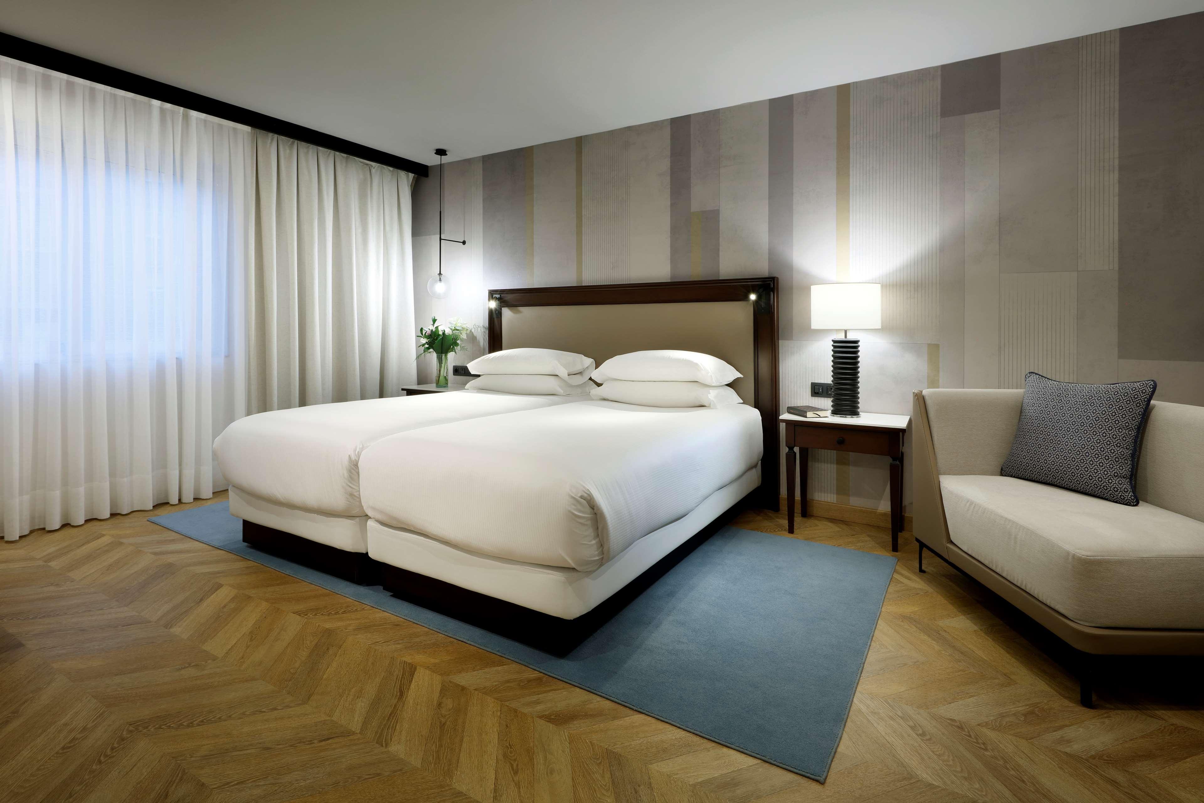هتل Hyatt Regency Hesperia Madrid مادرید