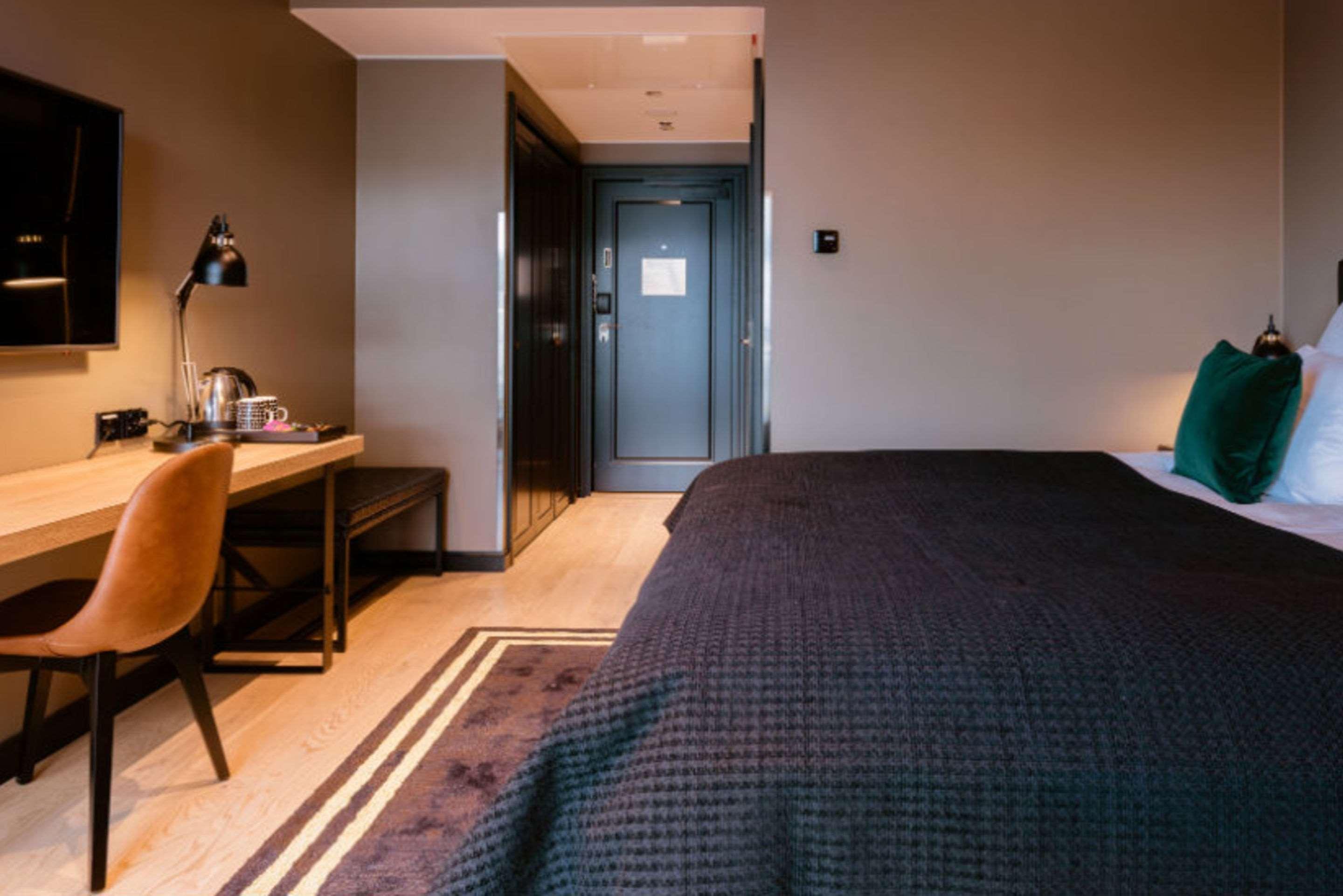 هتل Clarion Hotel Helsinki Airport Vantaa
