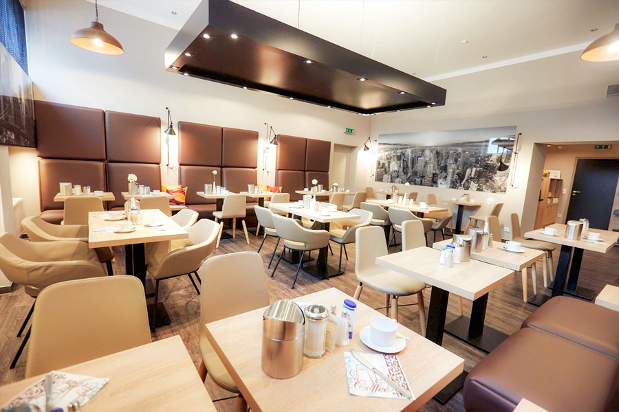 هتل Manhattan فرانکفورت