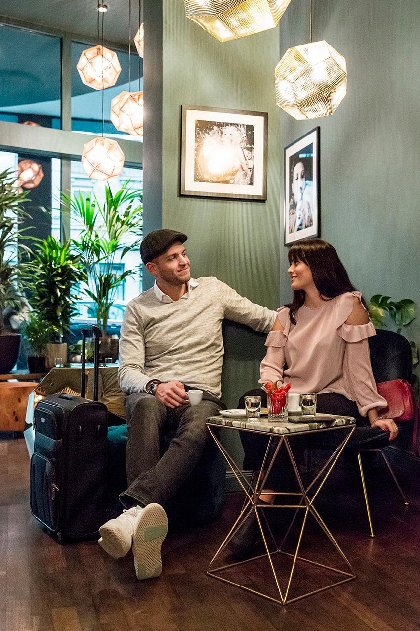 Alibaba https://cdn.alibaba.ir/ostorage/hotel/images/1C2939A/FFAF7601E48335D153BB41E038A69EBE.jpg