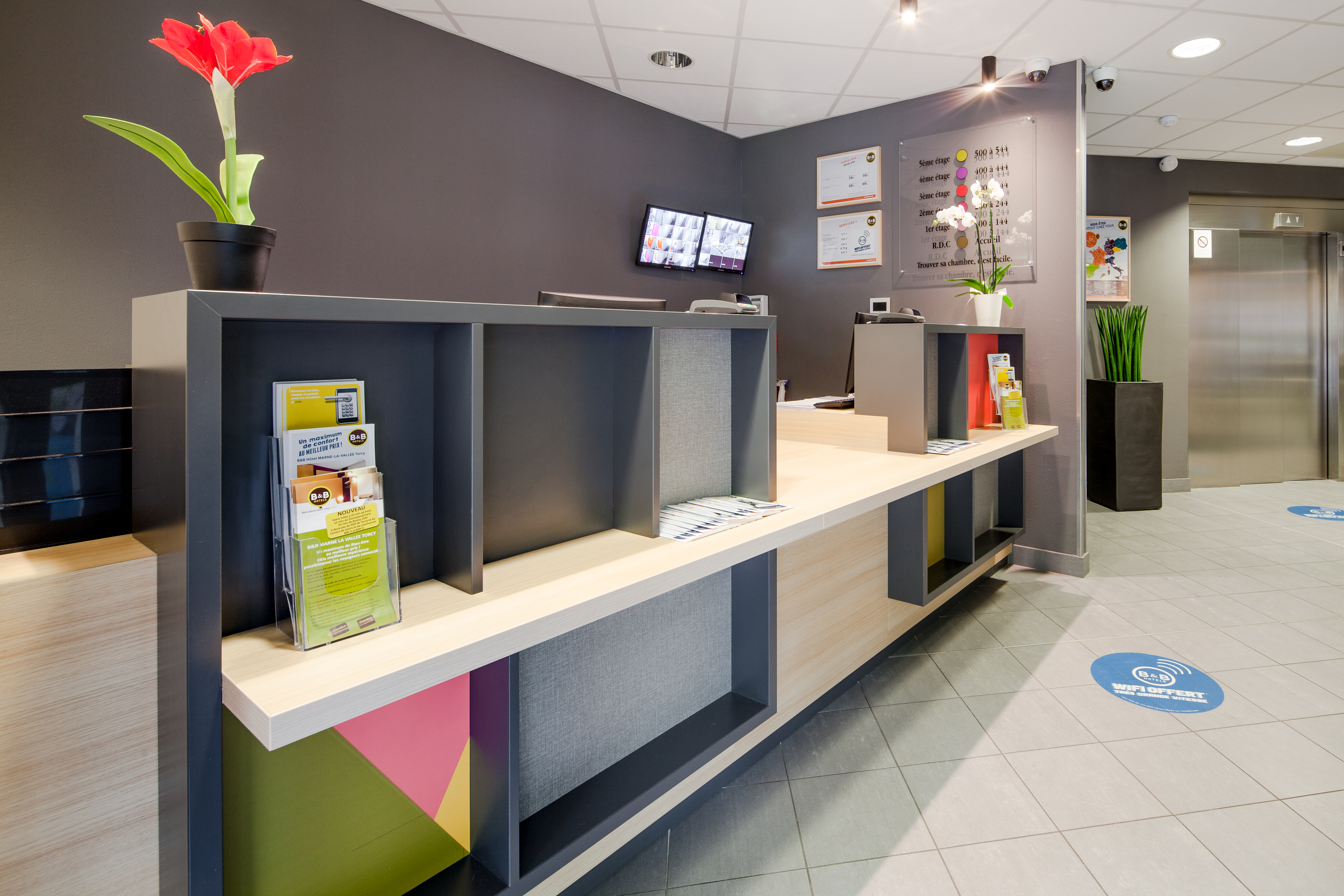 هتل B&B Hôtel Marne-La-Vallee Torcy Torcy