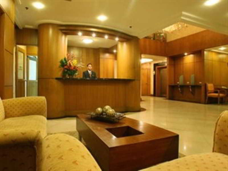 هتل Herald Suites Solana مانیلا