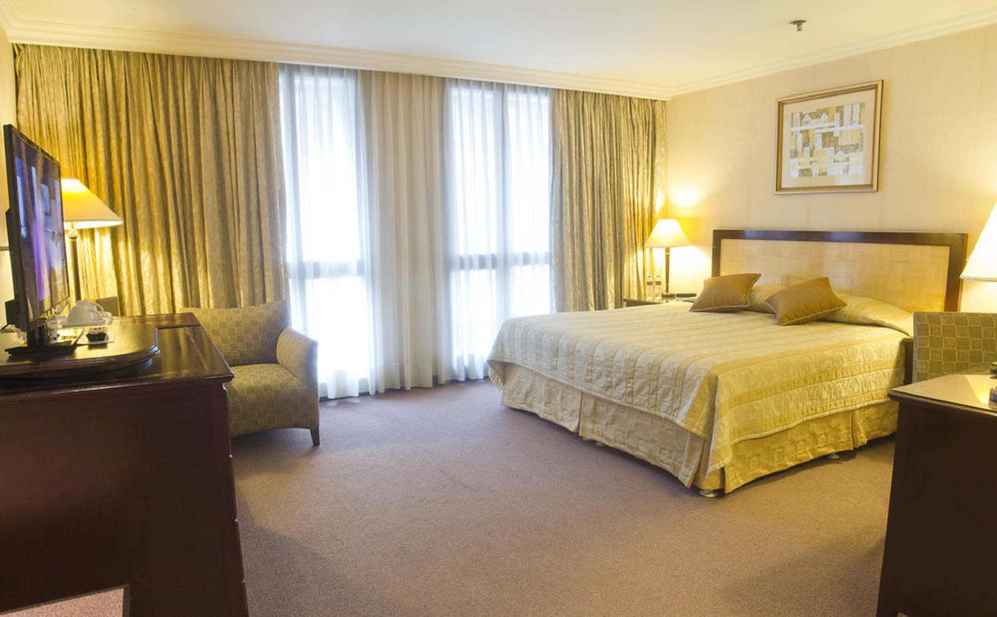 هتل Herald Suites Solana مانیلا