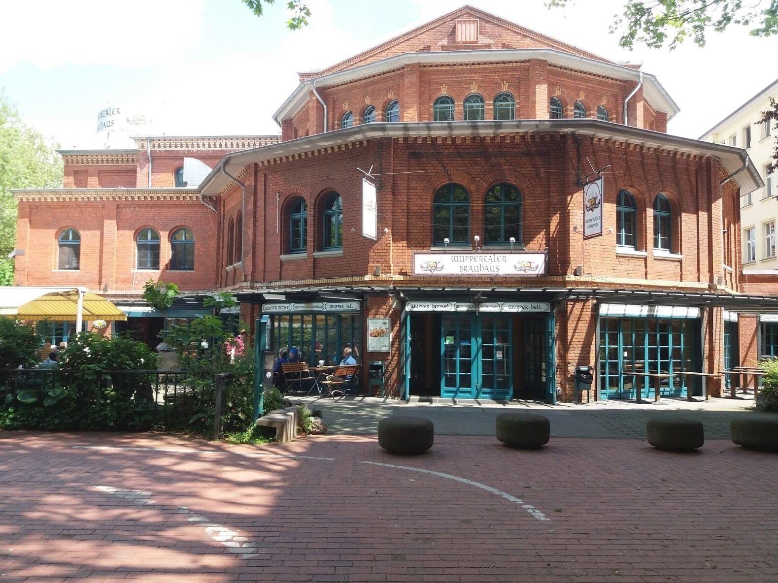 Alibaba https://cdn.alibaba.ir/ostorage/hotel/images/1DBE5BEE/73CA22A317A3D3154C70F641F2629A6B.jpg