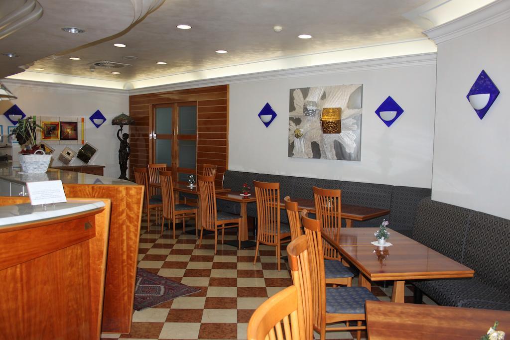 Alibaba https://cdn.alibaba.ir/ostorage/hotel/images/1EA2A92D/5FEB35D567E311C2E9F9F8F19B6A2D6C.jpg