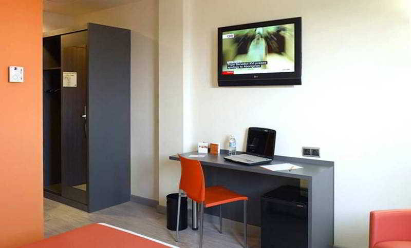 هتل H2 Fuenlabrada Fuenlabrada