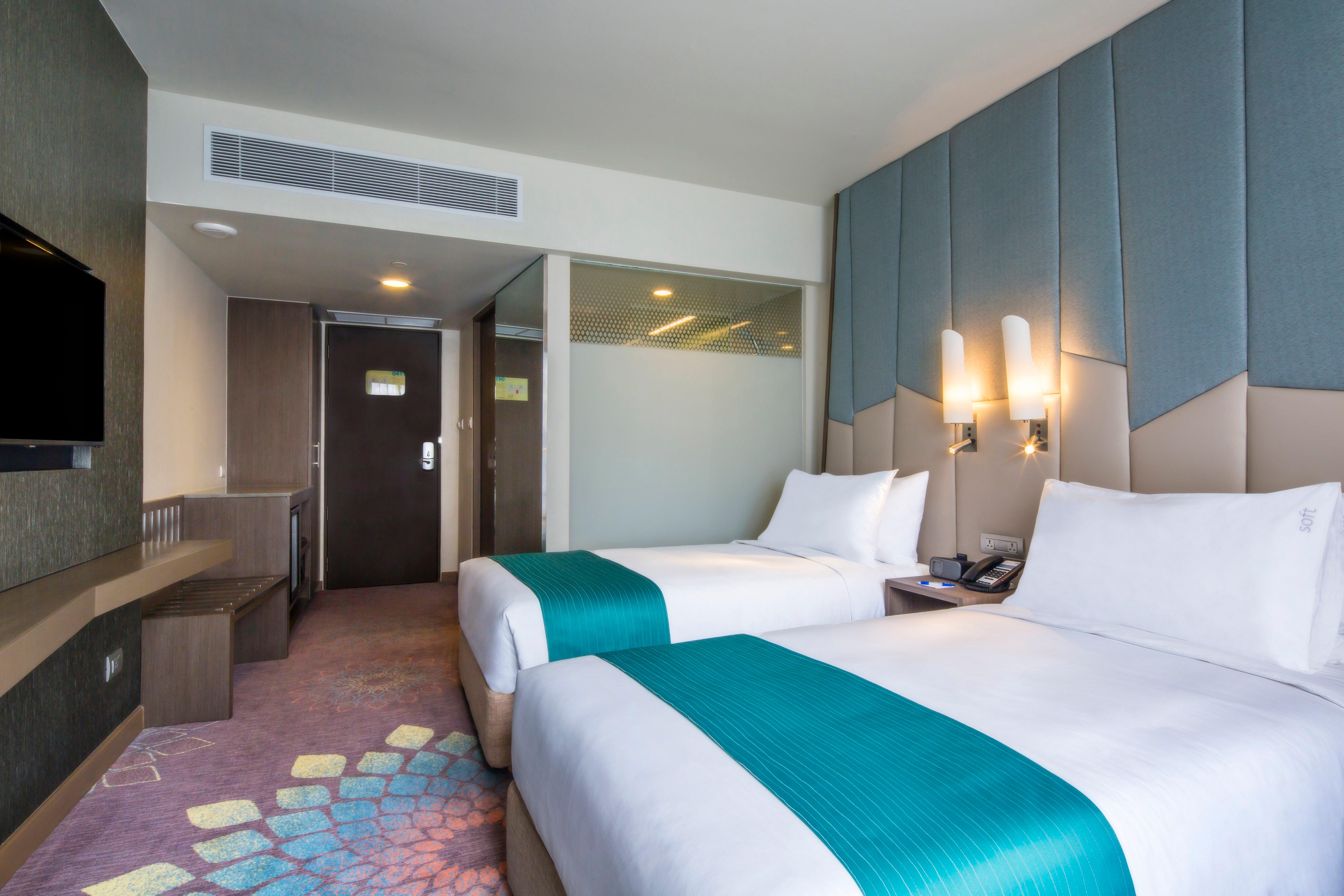 هتل Holiday Inn Express Bangkok Sukhumvit 11 بانگکوک
