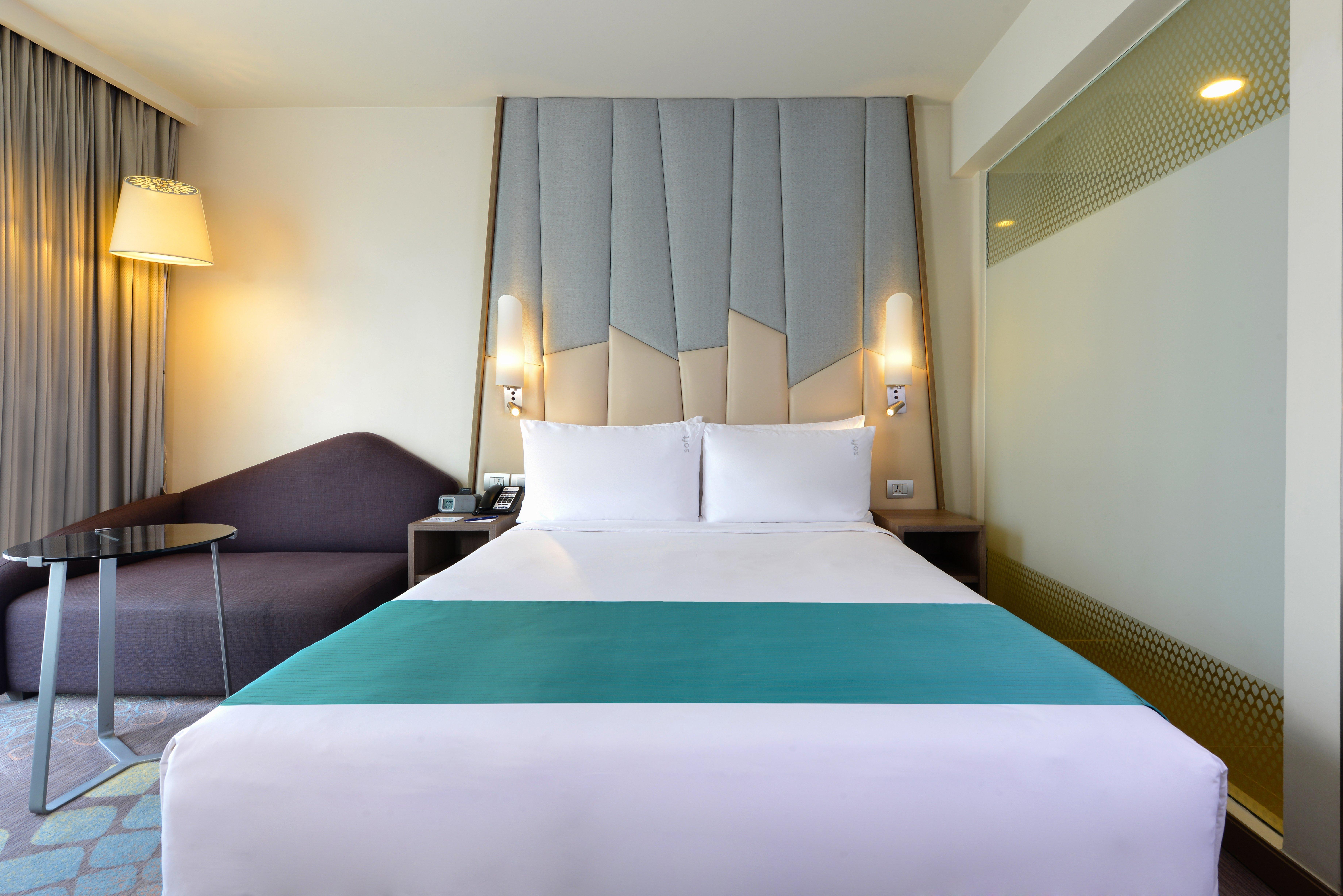 هتل Holiday Inn Express Bangkok Sukhumvit 11 بانگکوک