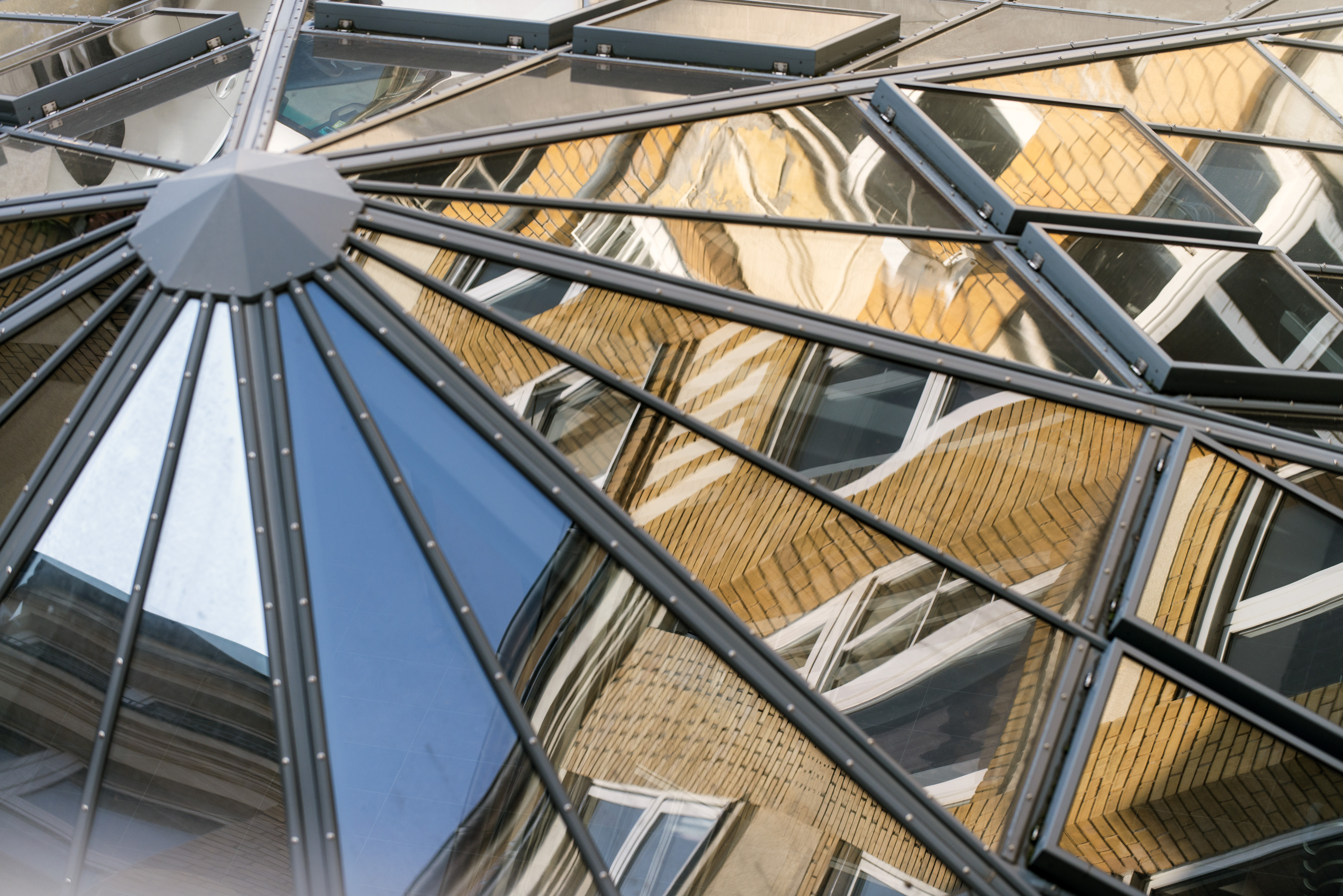 Alibaba https://cdn.alibaba.ir/ostorage/hotel/images/1F42C2D6/5D9338E0BD0E0ABD7835BE52612F813C.jpg