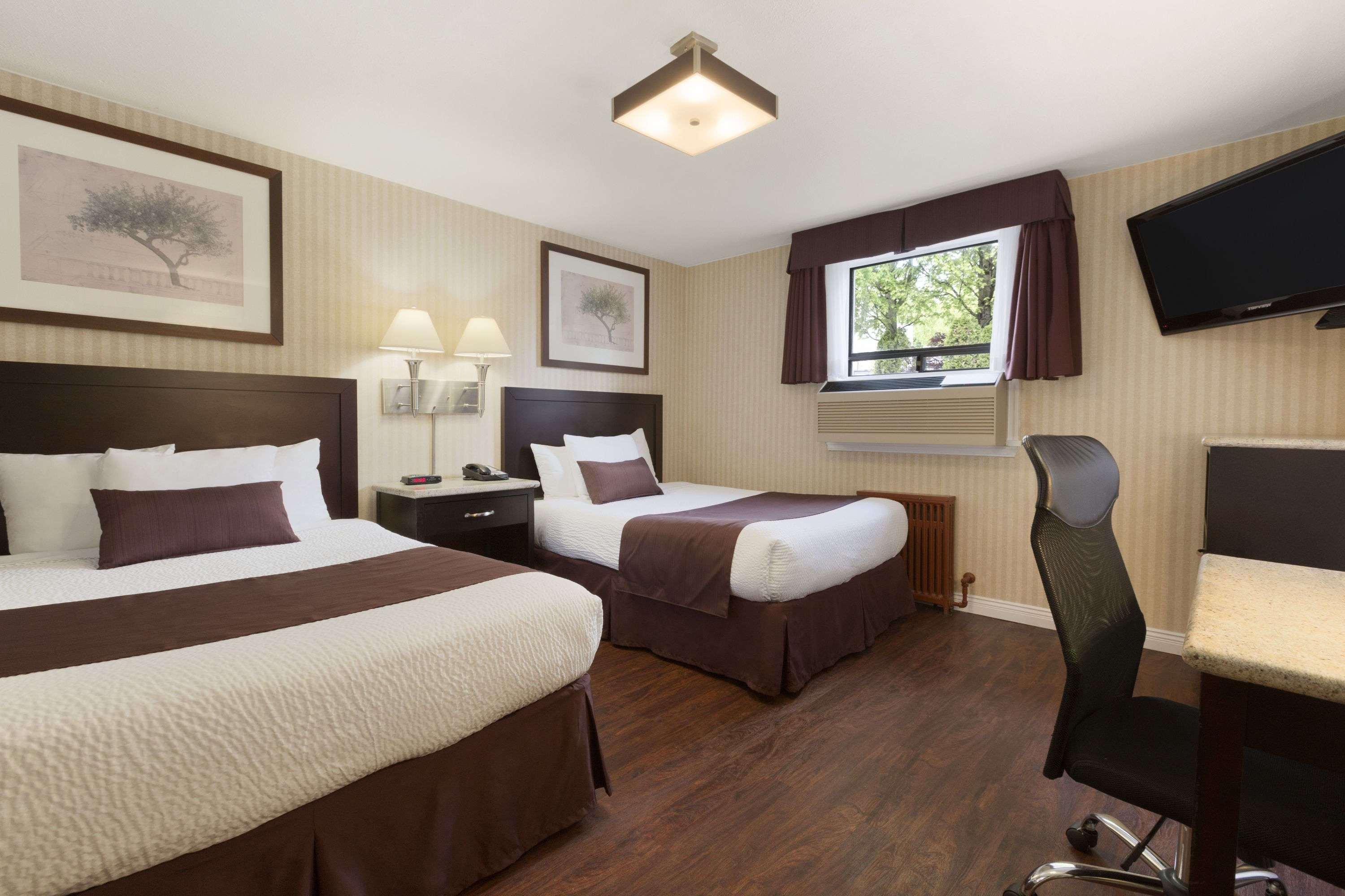 هتل Days Inn Vancouver Metro ونکوور