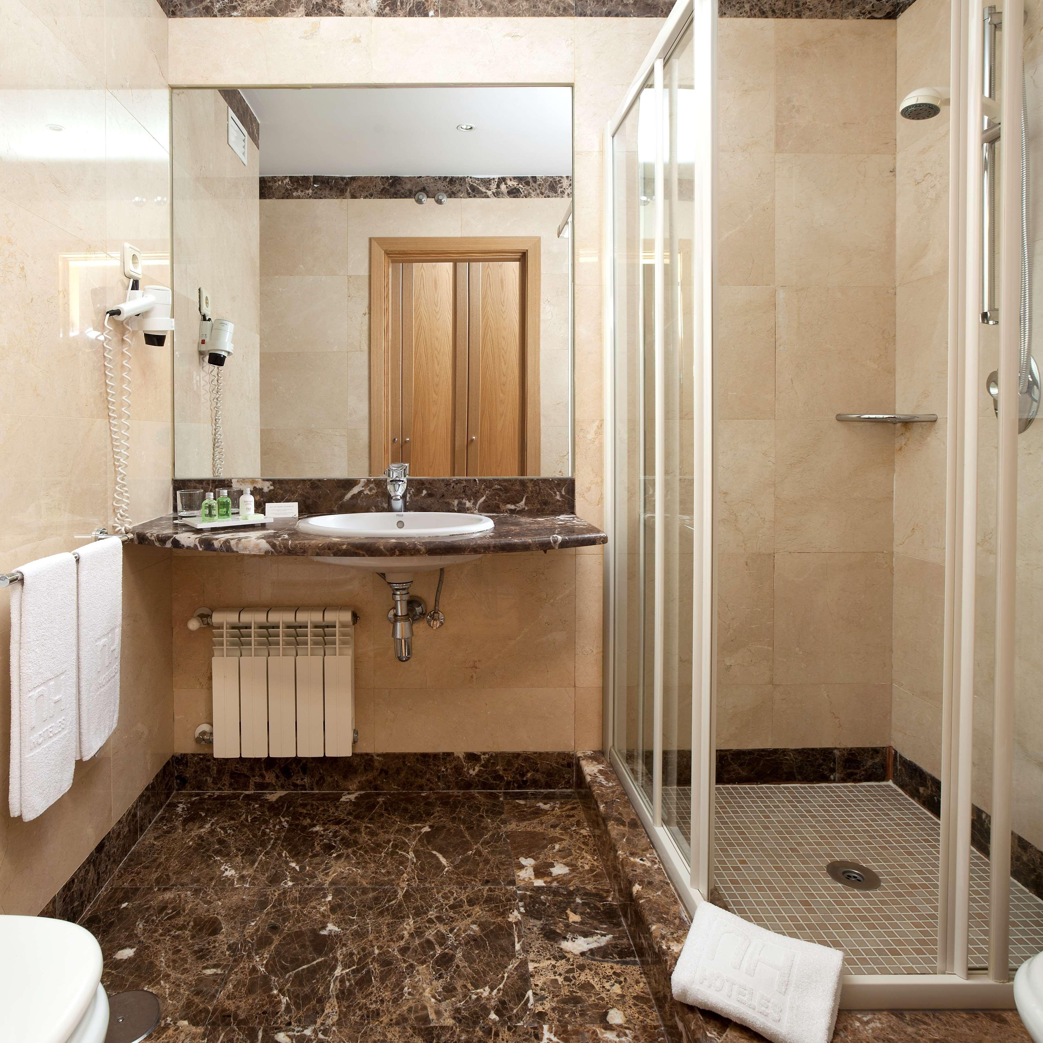 هتل NH Leganés Leganés