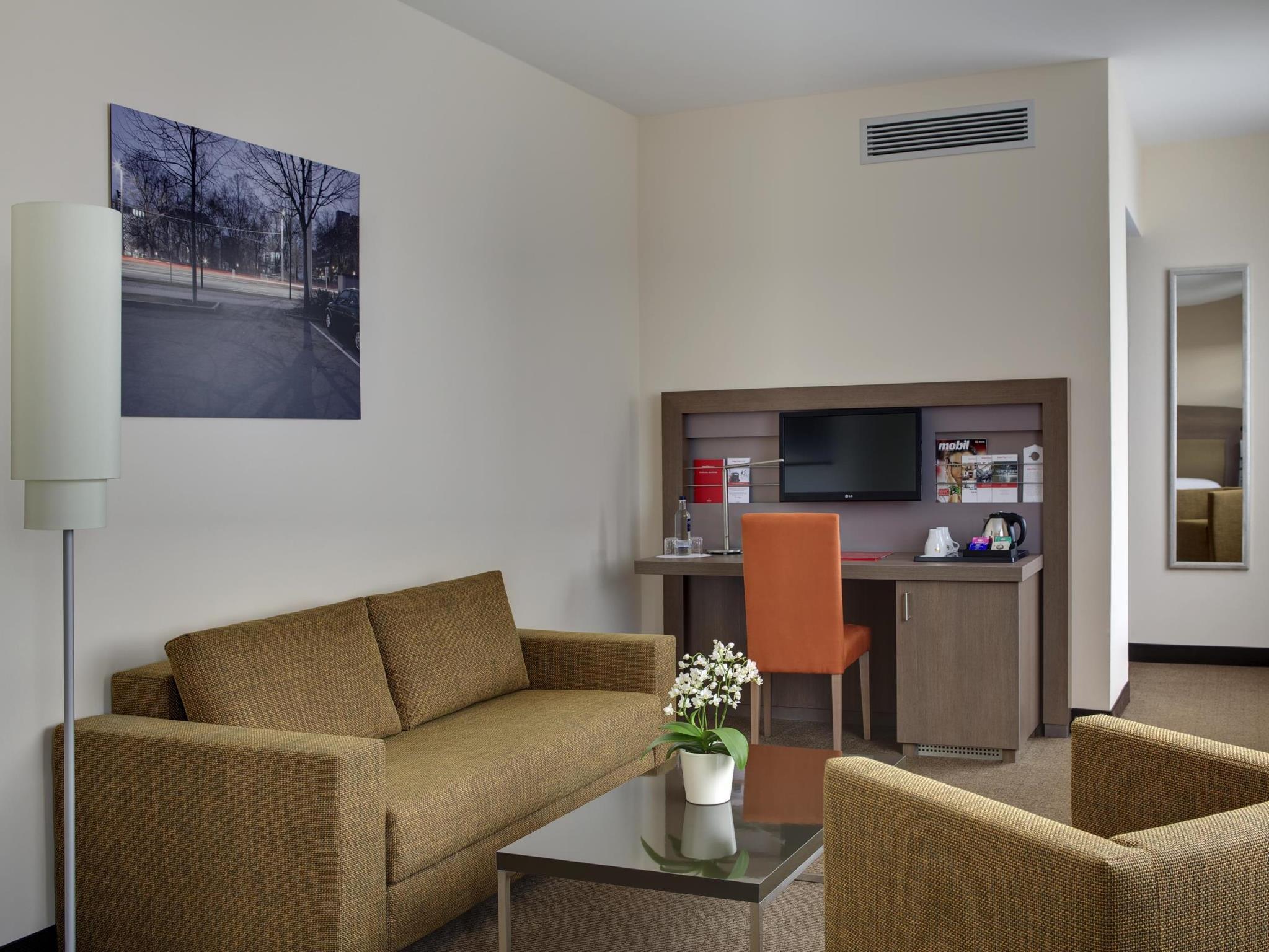 Alibaba https://cdn.alibaba.ir/ostorage/hotel/images/206A0EF/A936228AD14B6F906557D0E473B6F108.jpg