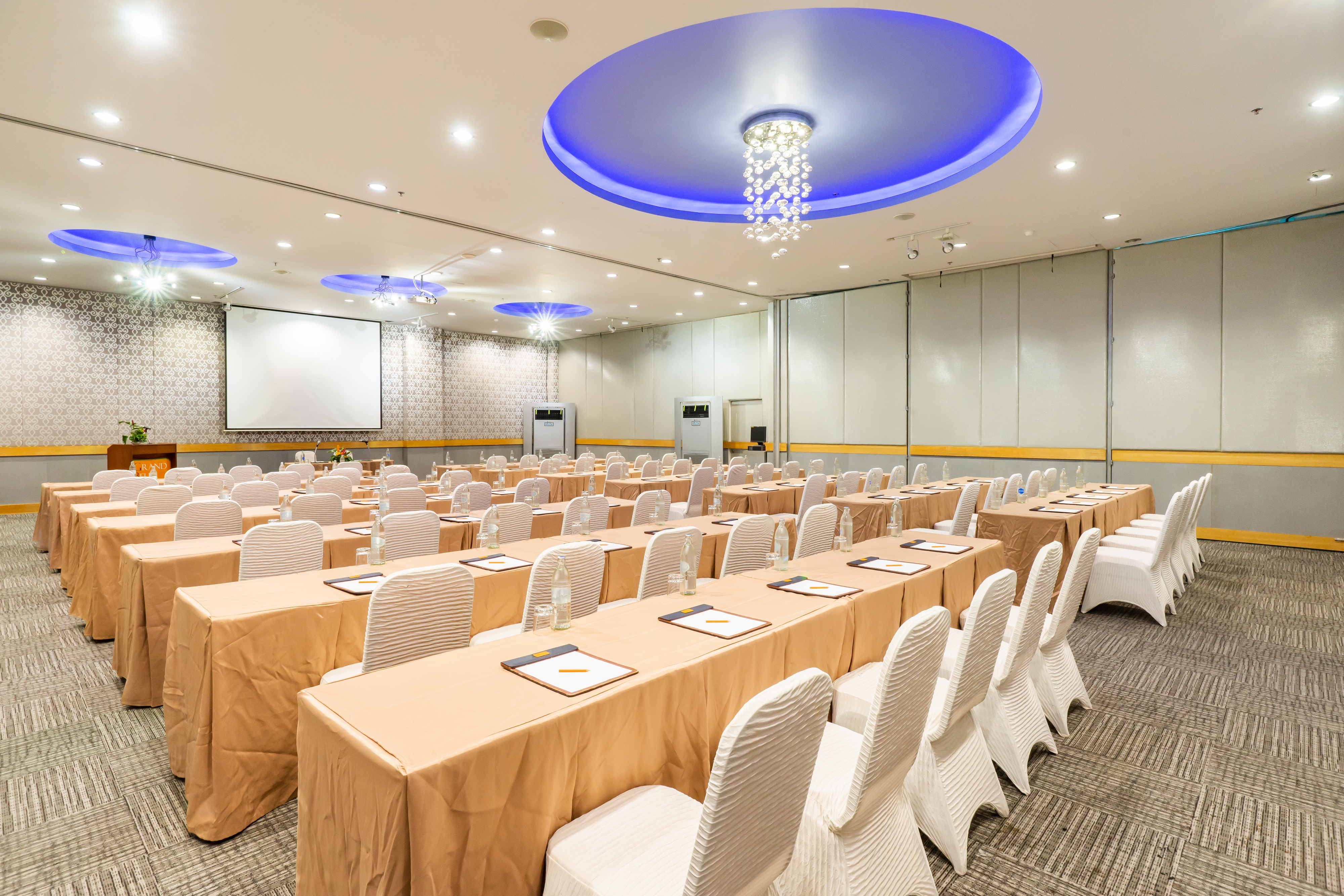 هتل Bella Express Hotel پاتایا