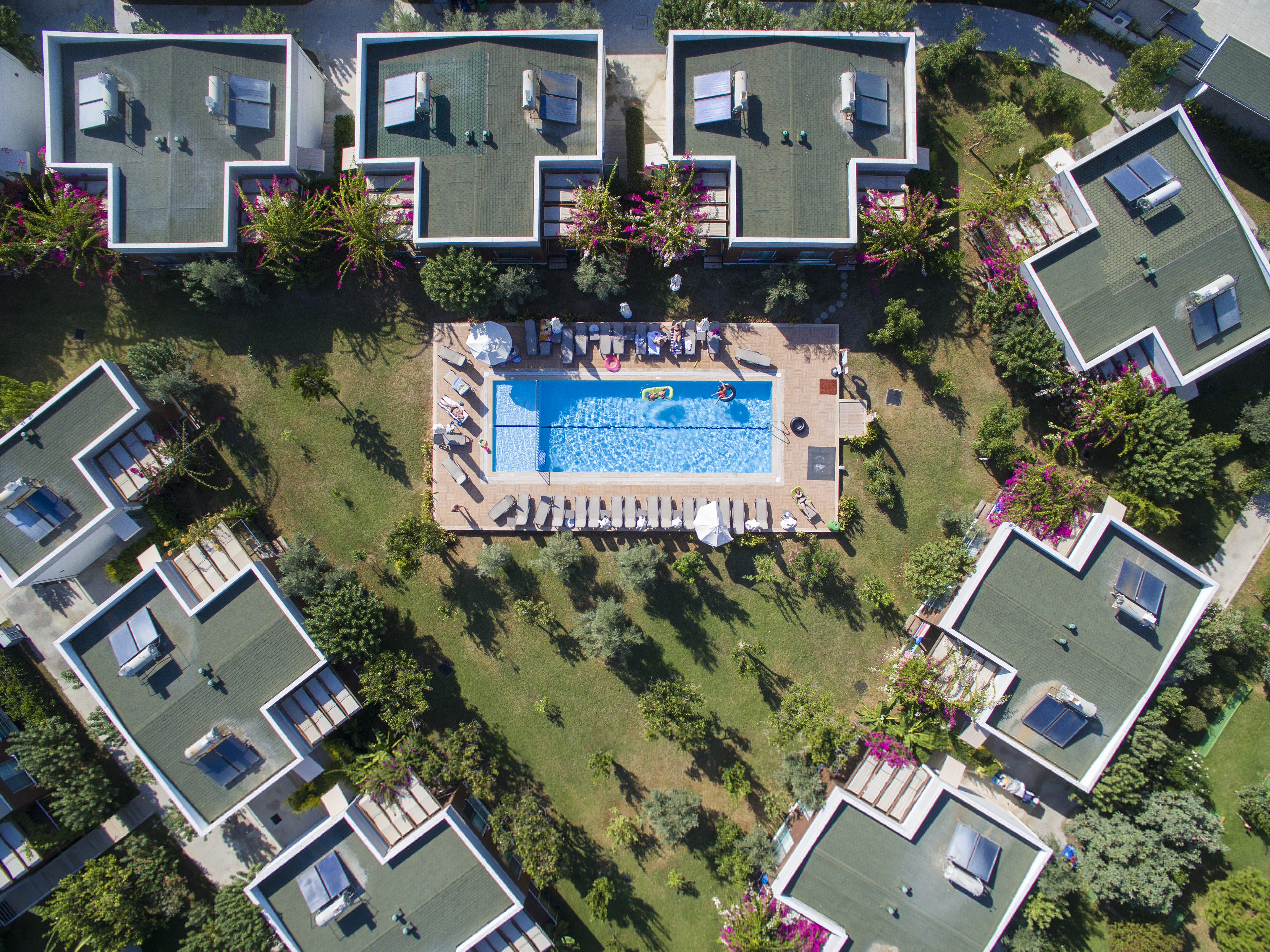 Alibaba https://cdn.alibaba.ir/ostorage/hotel/images/2121A043/978A4652BC321AE891E66CE867E38F94.jpg