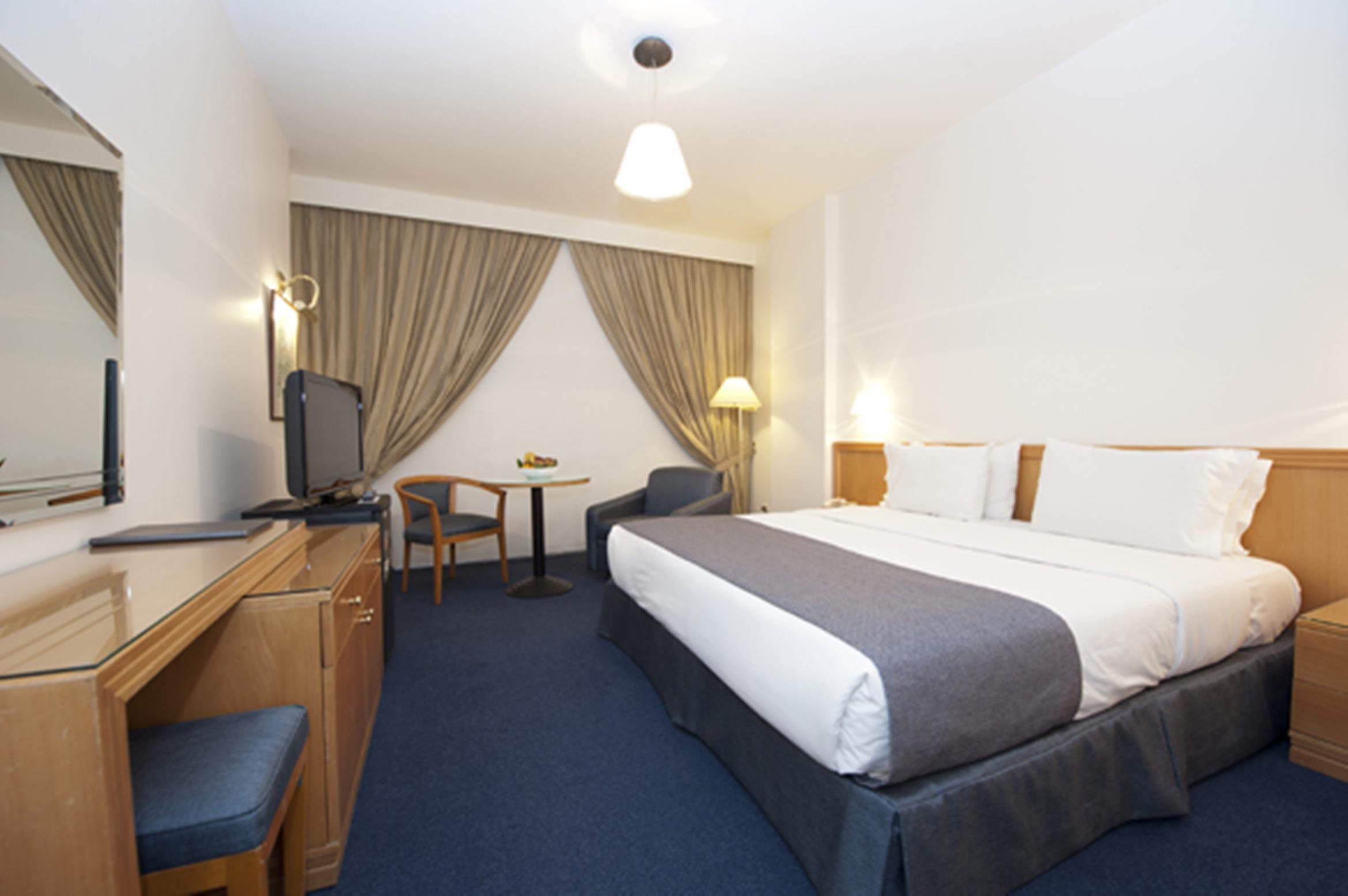 هتل Hotel Cavalier بیروت