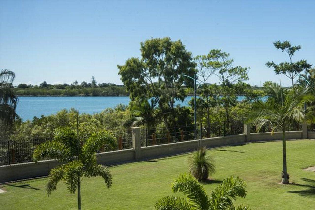 هتل Mid City Motor Inn, Mackay Mackay