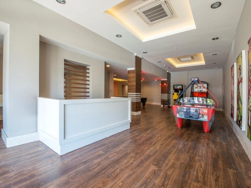 هتل Wyndham Garden Lara Aksu