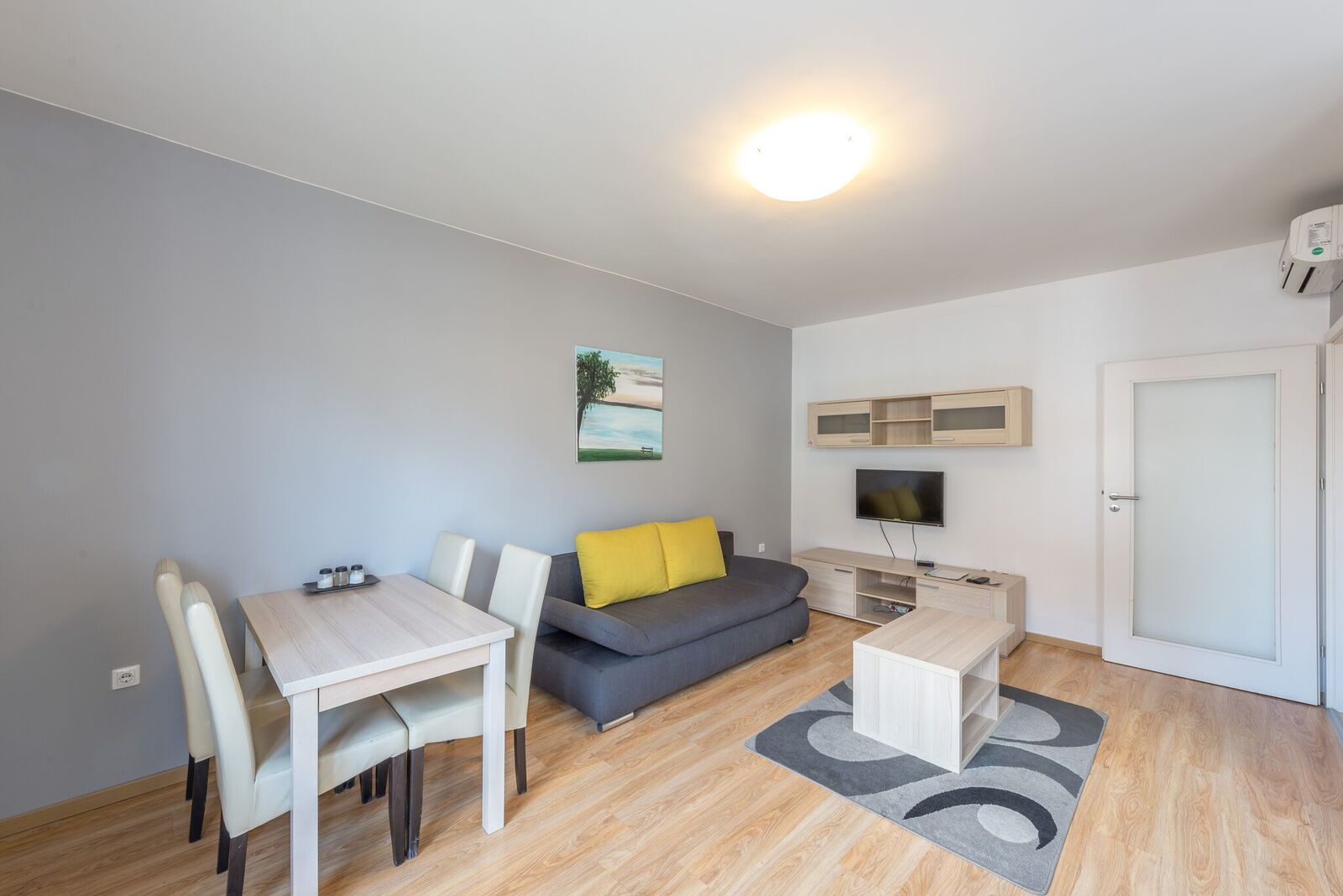 هتل Corvin Plaza Apartments - Suites بوداپست