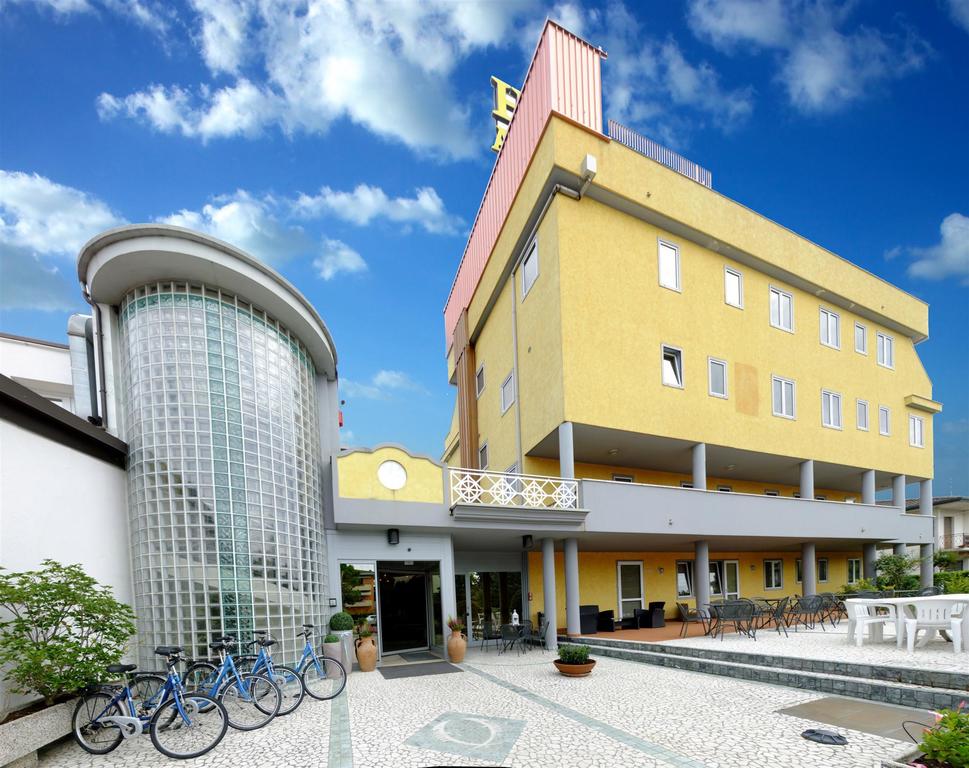 Alibaba https://cdn.alibaba.ir/ostorage/hotel/images/225C5C11/2BCC8A9126D862A415B19348D903DAC0.jpg