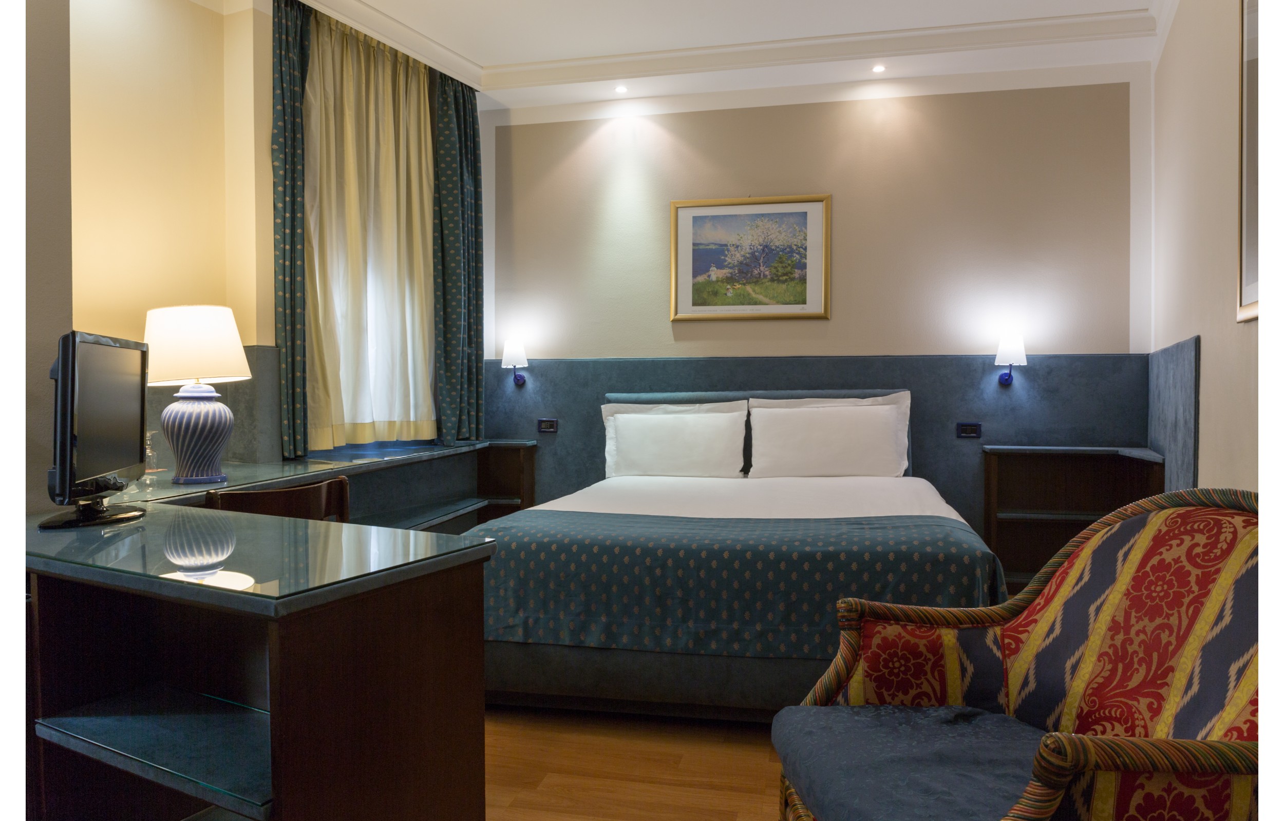 هتل The Originals City Turin Royal تورین