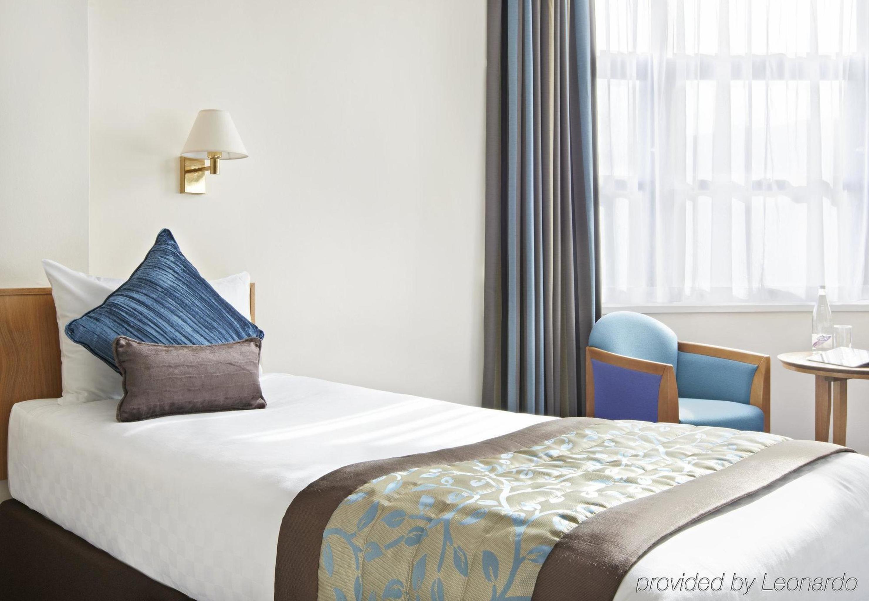 هتل Thistle City Barbican لندن