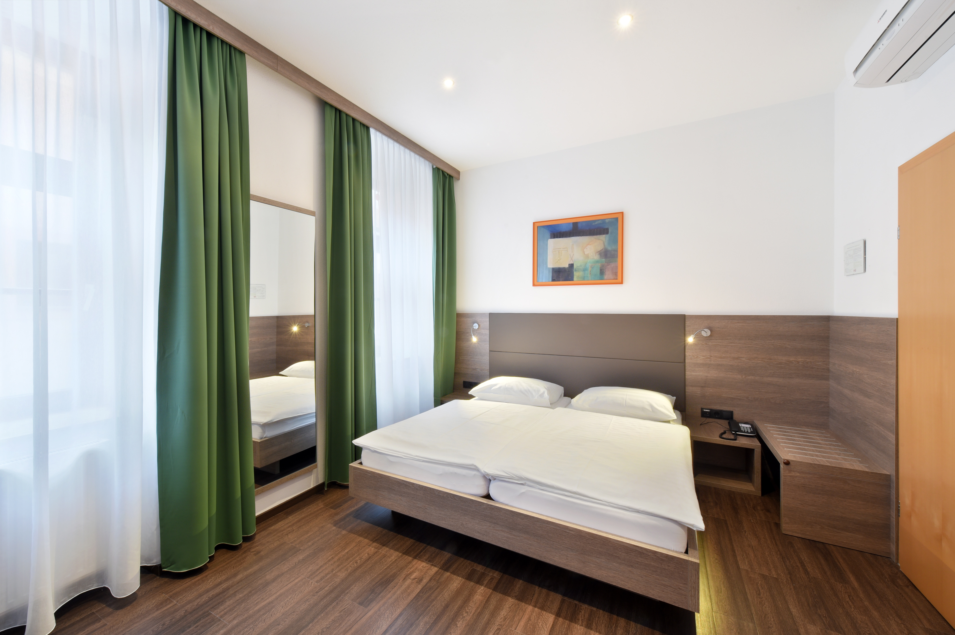 هتل لوسیا وین