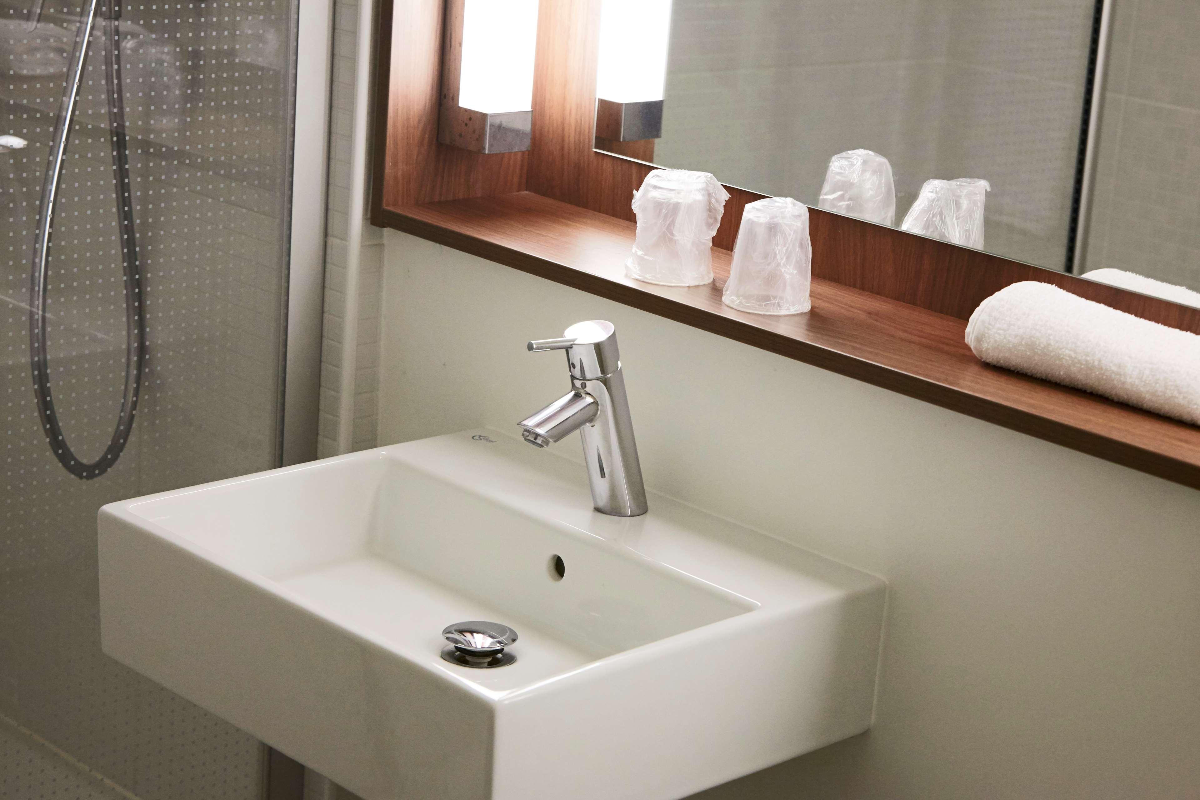 هتل Campanile Villejust - ZA Courtabœuf Massy