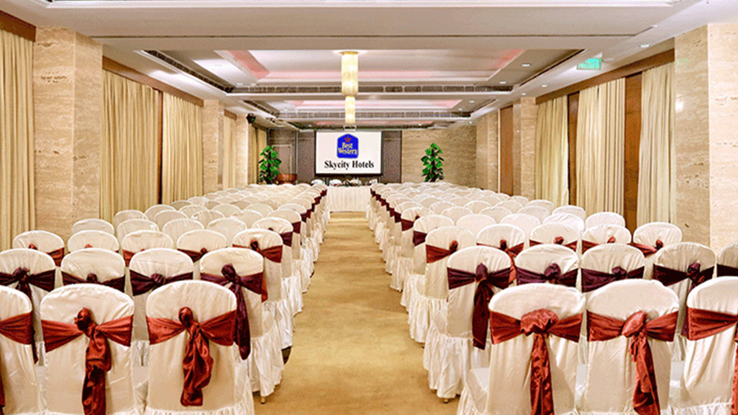 هتل Best Western Skycity Hotel Gurugram